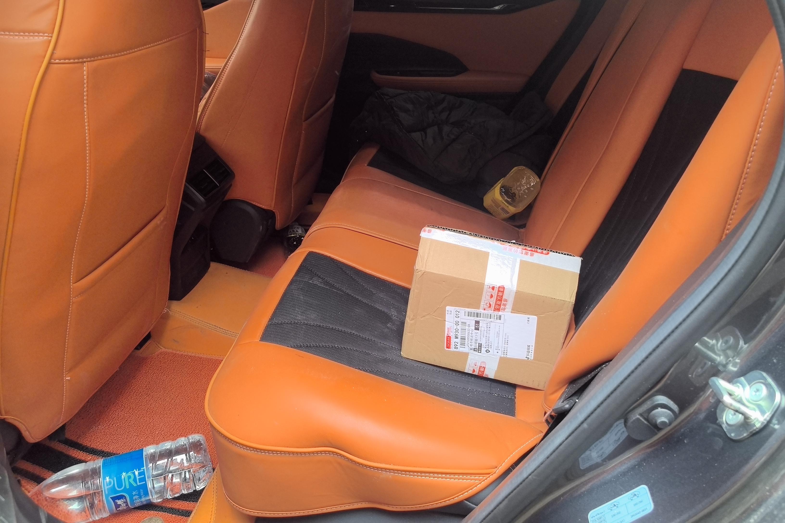 长安UNI-V 2023款 1.5T 自动 运动版 (国Ⅵ) 