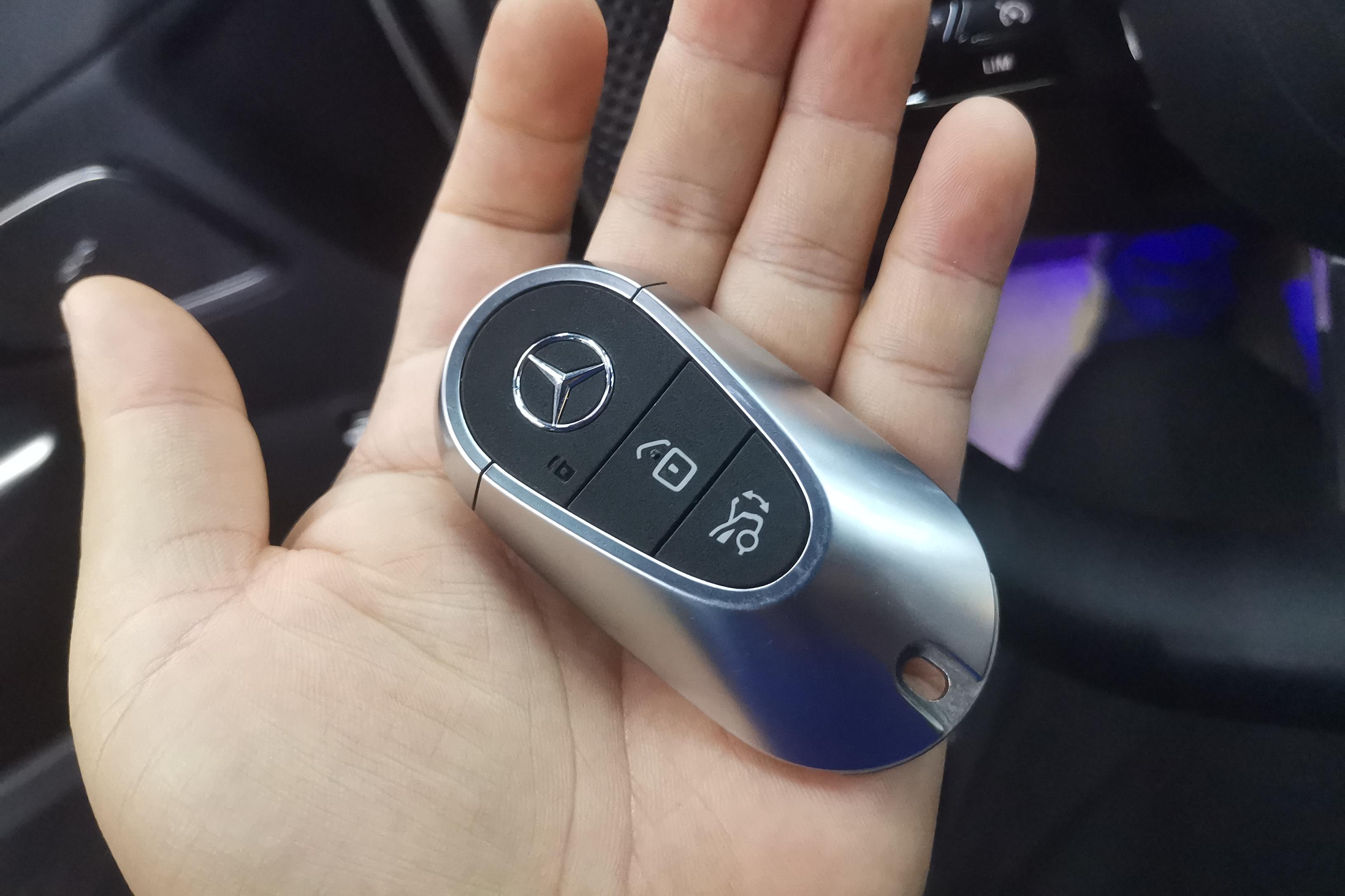 奔驰C级 C200L 2022款 1.5T 自动 运动版 (国Ⅵ) 