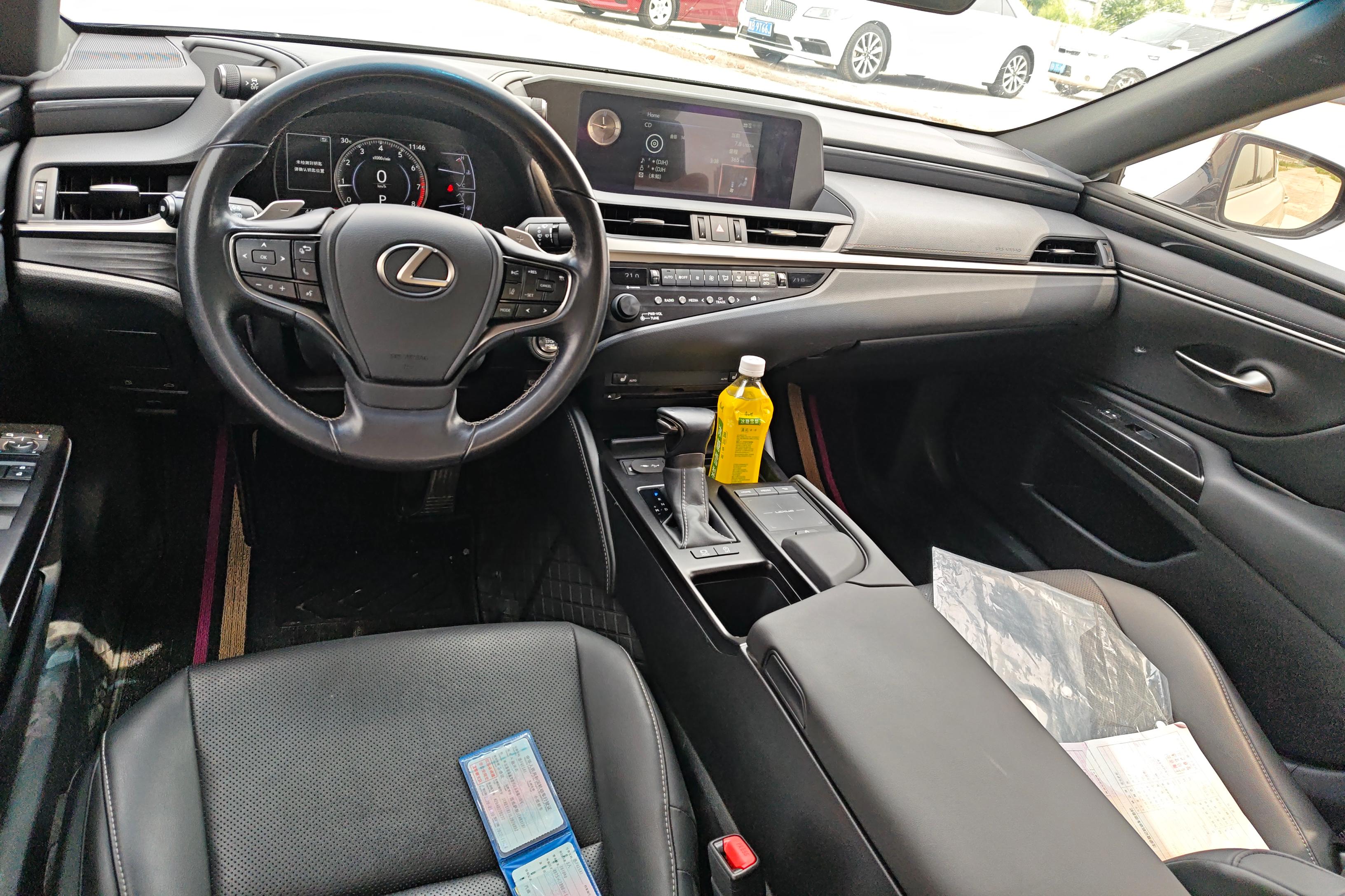 雷克萨斯ES 200 [进口] 2020款 2.0L 自动 卓越版 