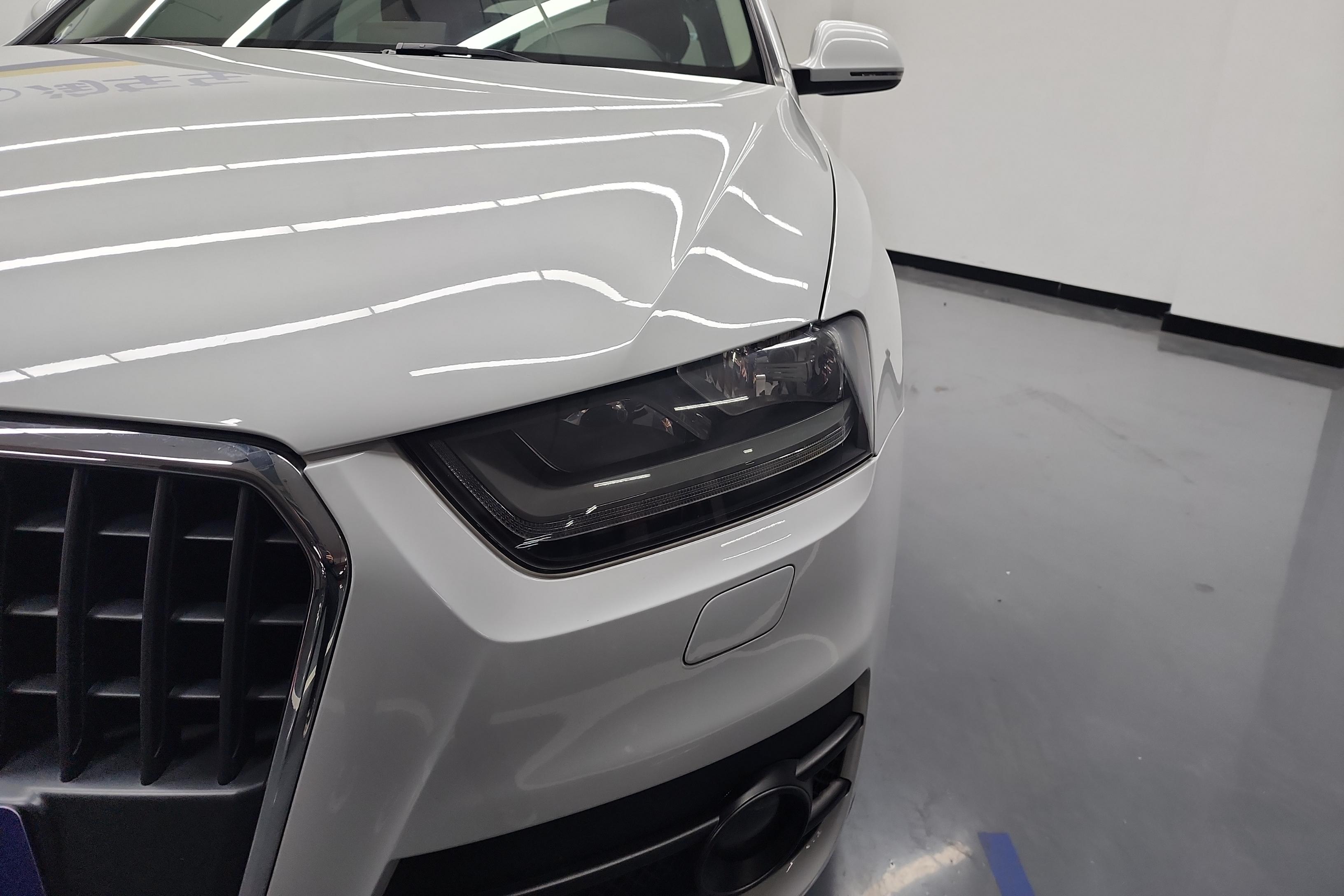 奥迪Q3 35TFSI 2013款 2.0T 自动 前驱 进取型 (国Ⅳ) 