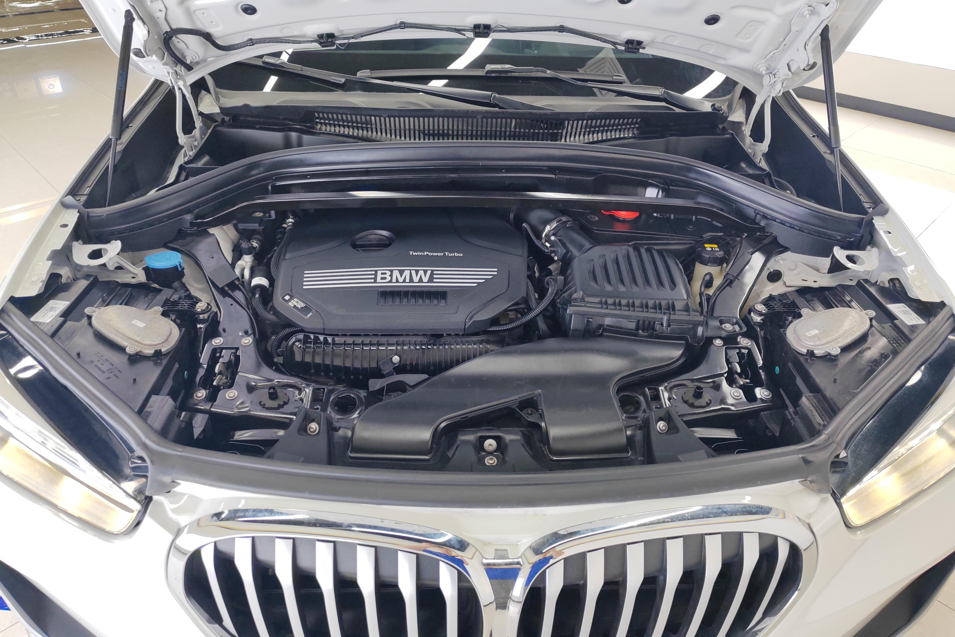 宝马X1 xDrive25Li 2020款 2.0T 自动 四驱 汽油 尊享型 (国Ⅵ) 