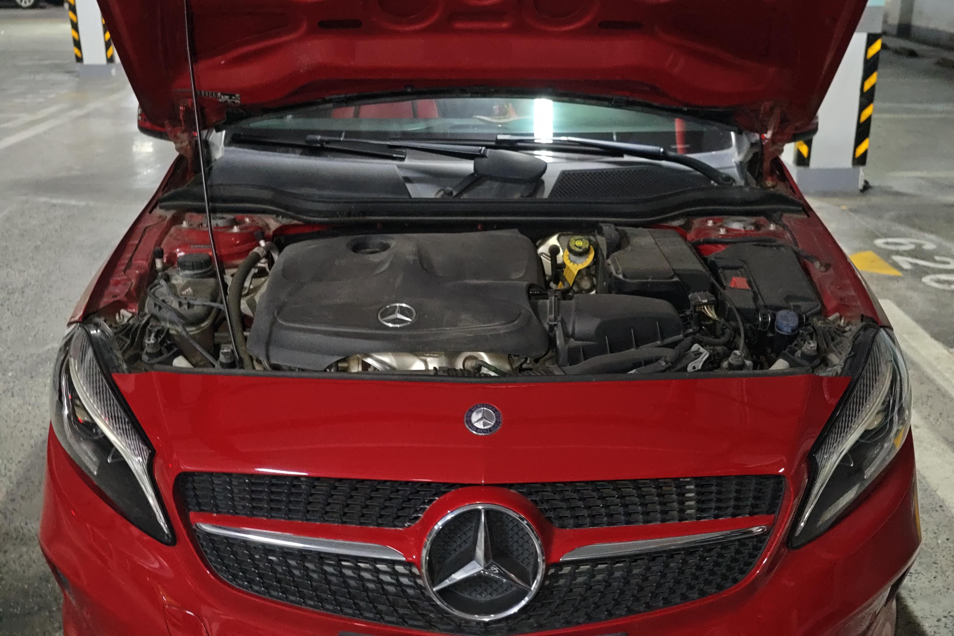 奔驰A级 A200 [进口] 2017款 1.6T 自动 汽油 动感型 