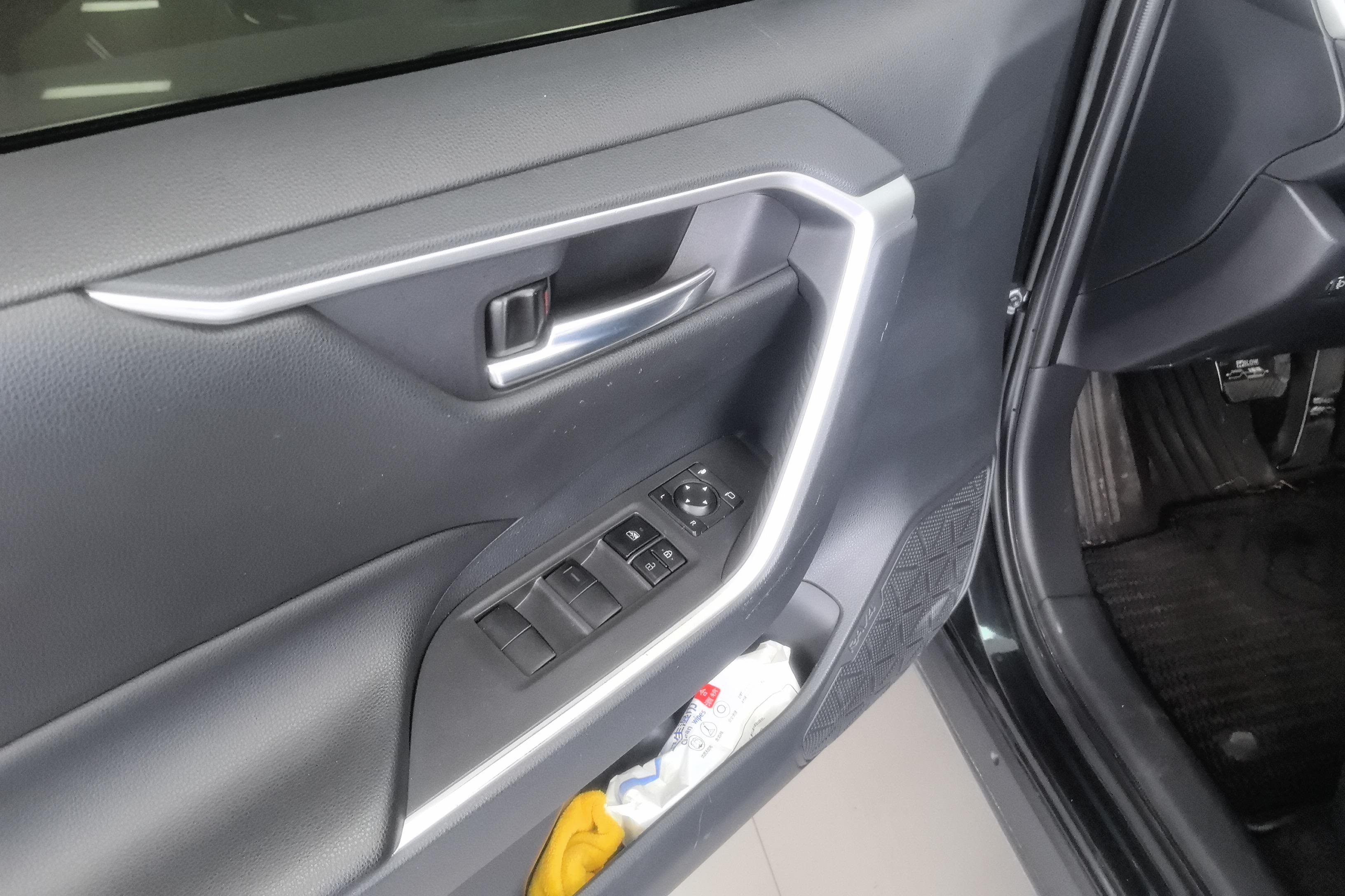 丰田RAV4 2020款 2.5L 自动 前驱 精英版 (国Ⅵ) 