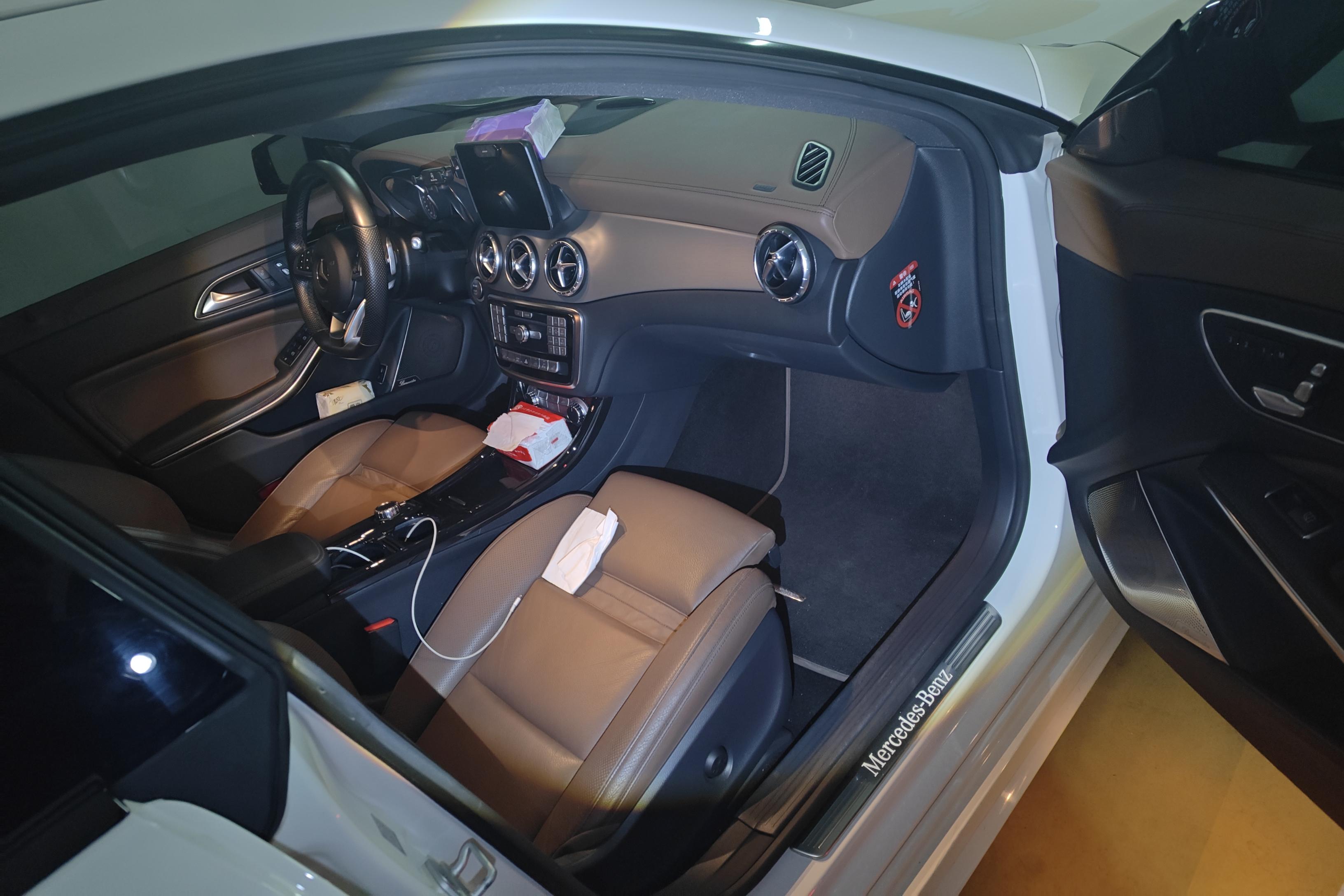 奔驰CLA级 CLA260 [进口] 2017款 2.0T 自动 汽油 