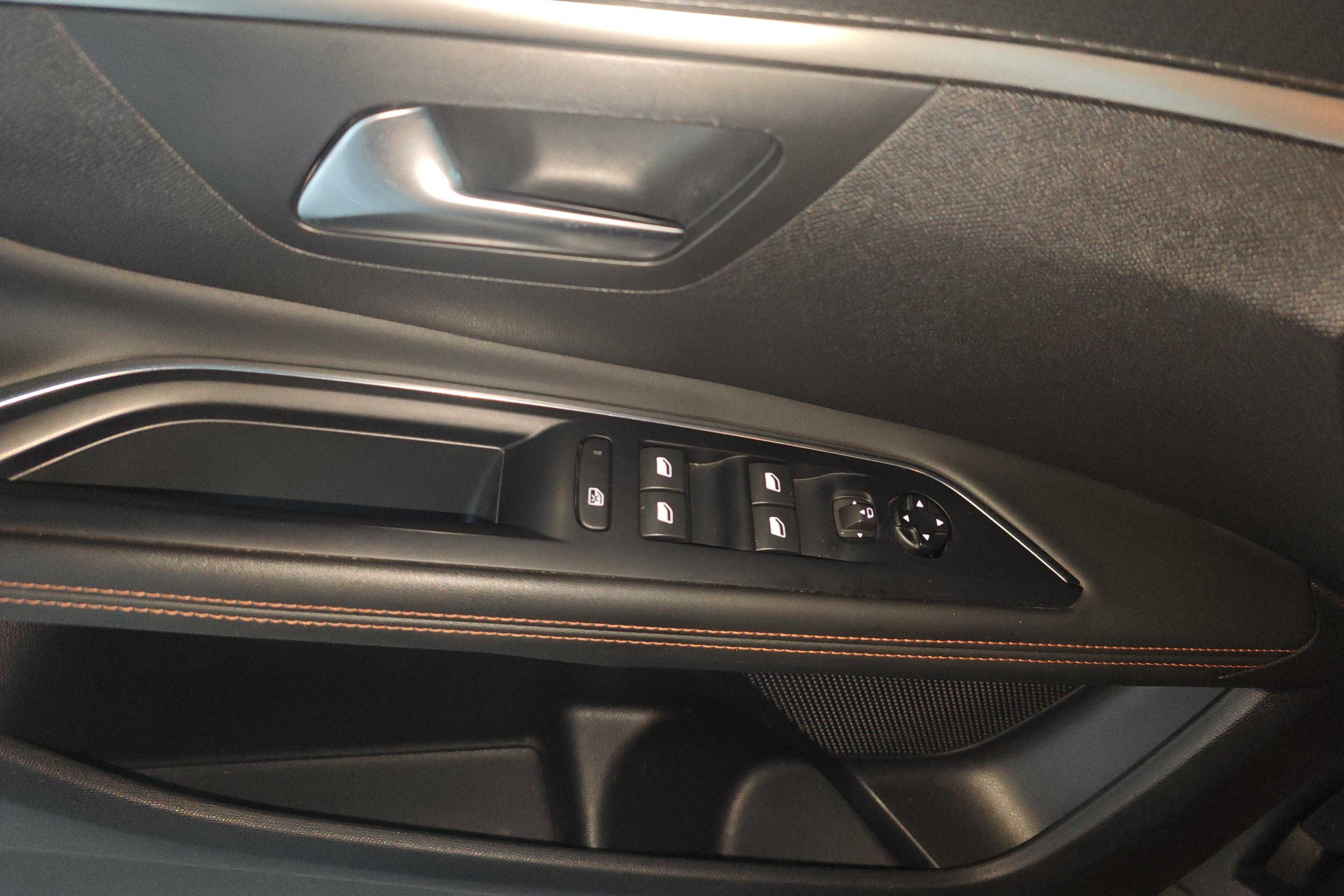 标致5008 2019款 1.8T 自动 380THP精英版 (国Ⅴ) 
