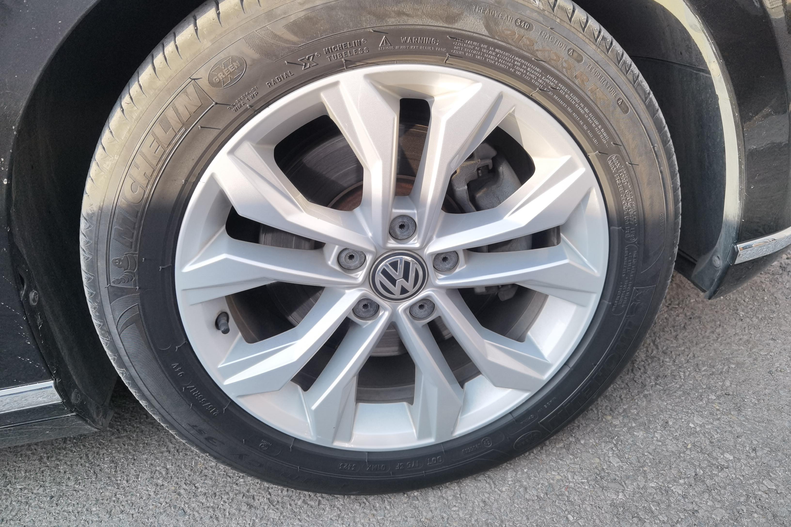 大众迈腾 2019款 2.0T 自动 汽油 330TSI豪华型 (国Ⅴ) 