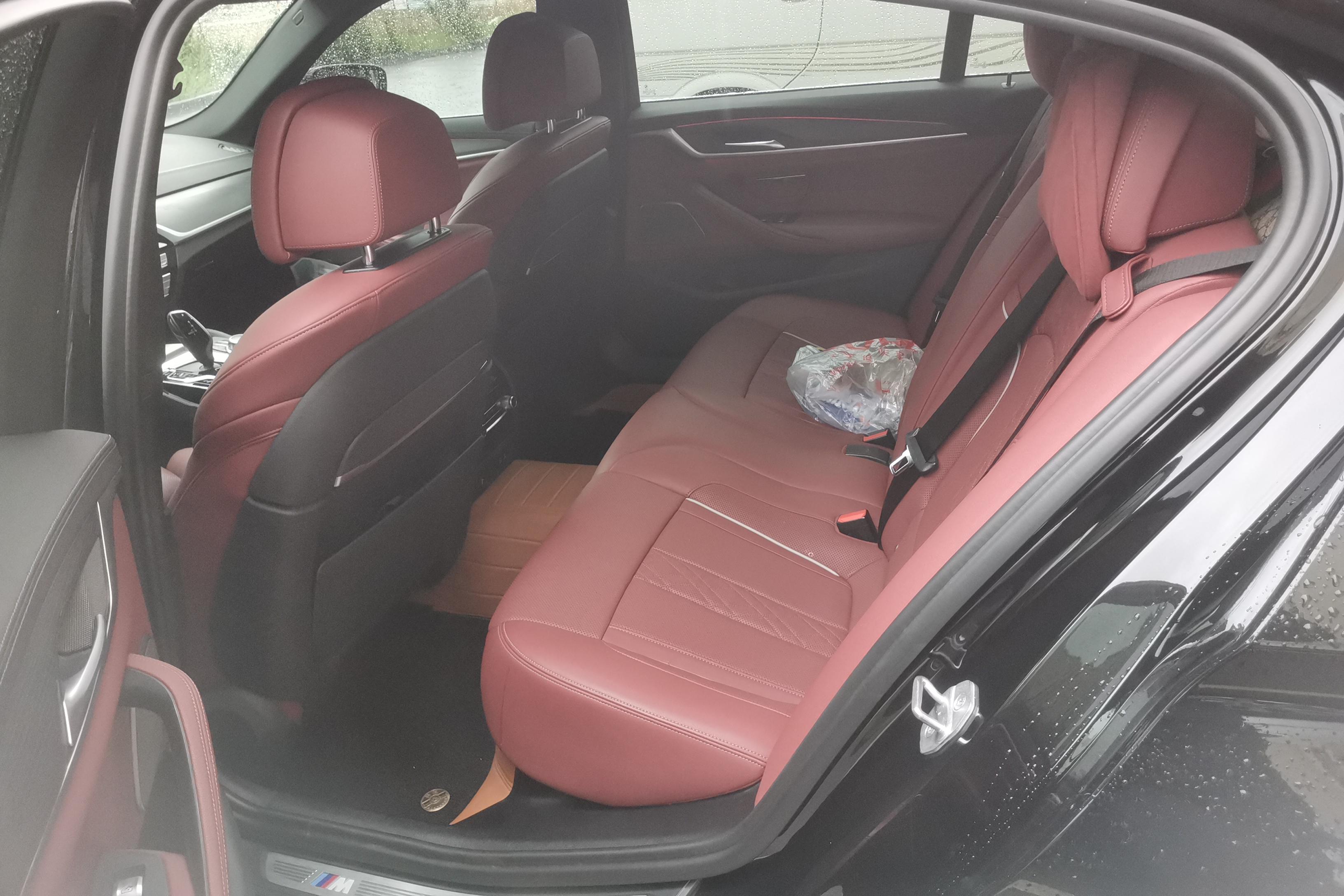 宝马5系 530Li 2022款 2.0T 自动 汽油 改款二尊享型M运动套装 (国Ⅵ) 