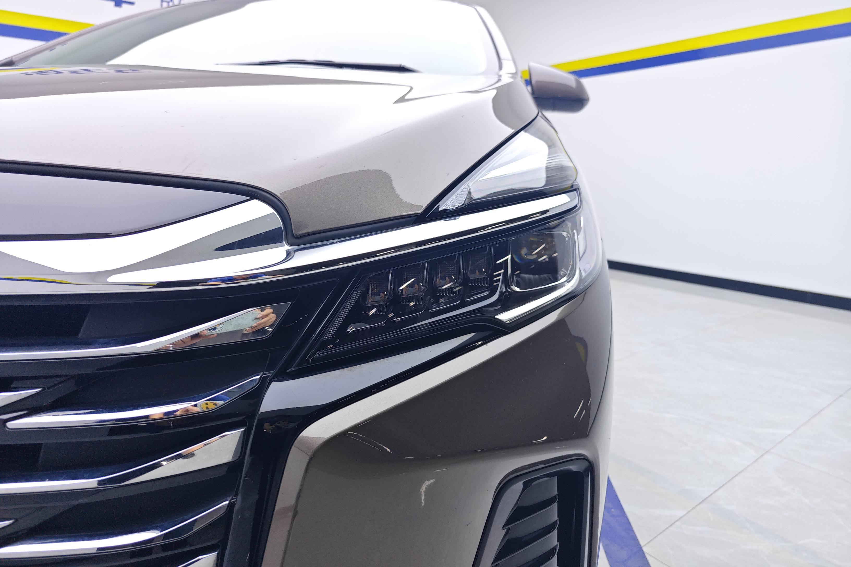 别克GL8 陆上公务舱 2023款 2.0T 自动 前驱 7座 652T舒适型 (国Ⅵ) 