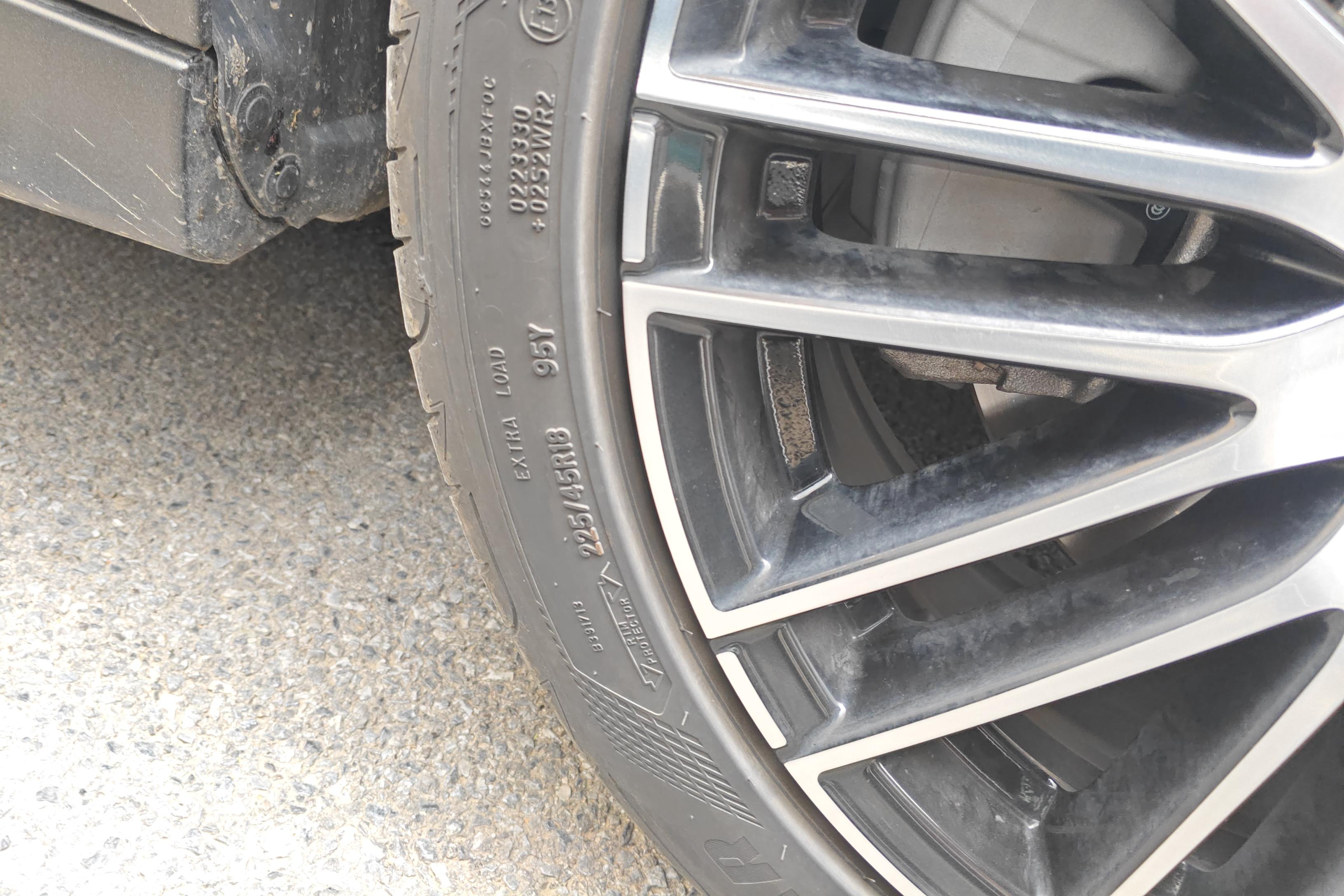 奔驰C级 C260L 2022款 1.5T 自动 运动版 (国Ⅵ) 