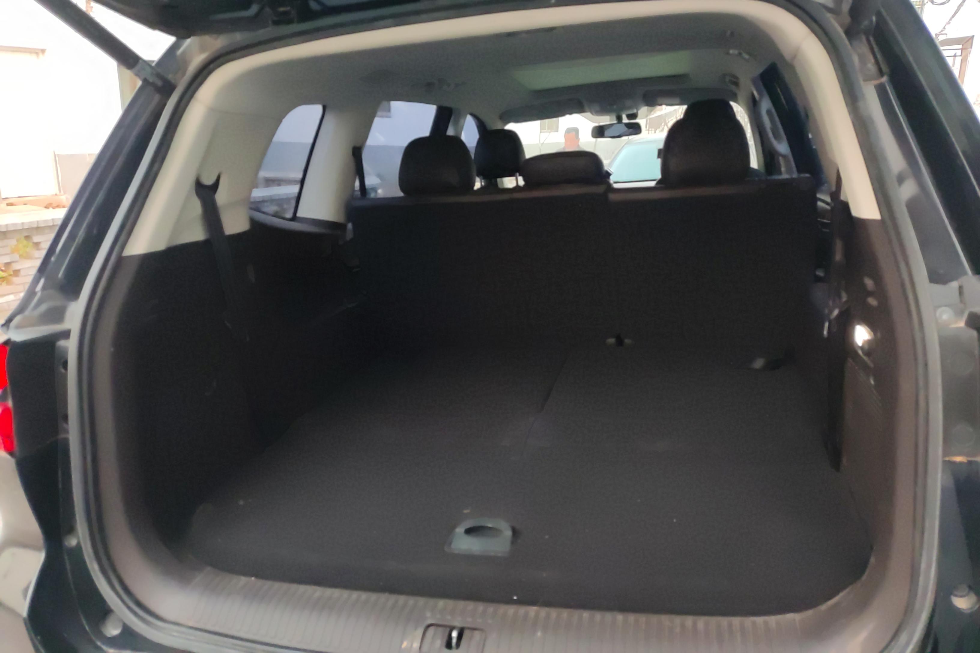 荣威RX8 2018款 2.0T 自动 后驱 30T智联网旗舰版 (国Ⅴ) 