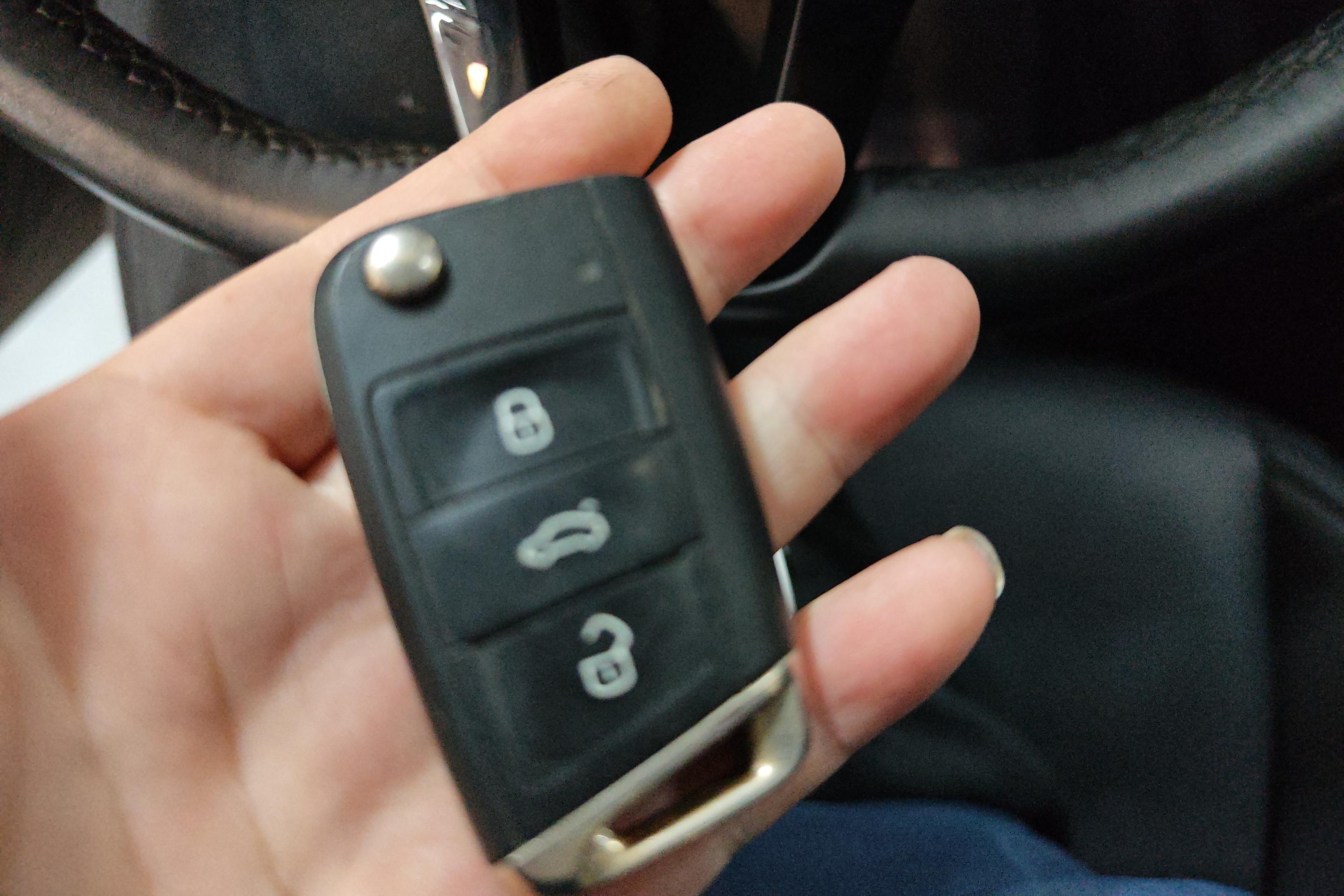 大众速腾 2021款 1.4T 自动 280TSI超越版 (国Ⅵ) 