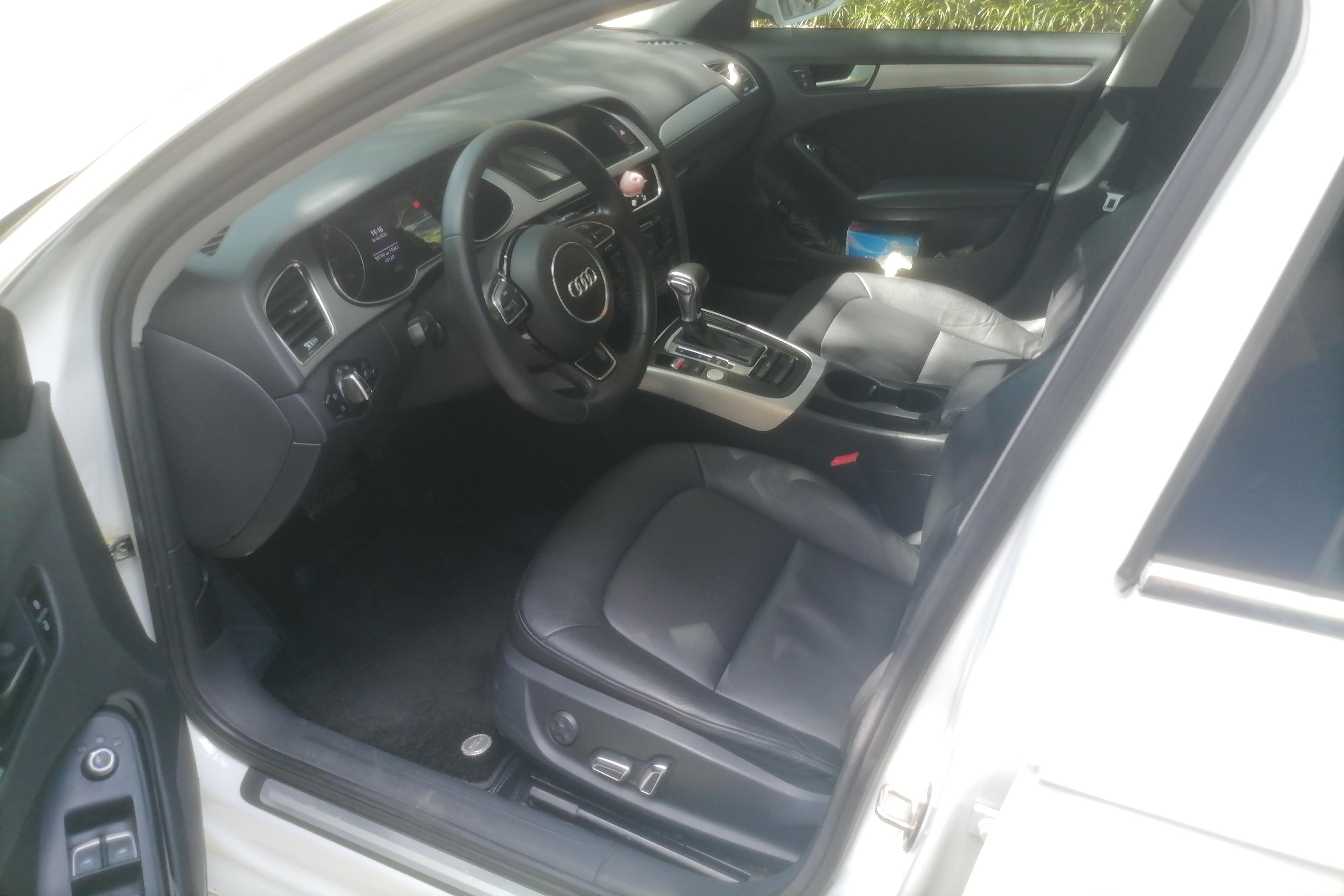 奥迪A4L 35TFSI 2013款 2.0T 自动 前驱 标准型 (国Ⅳ) 