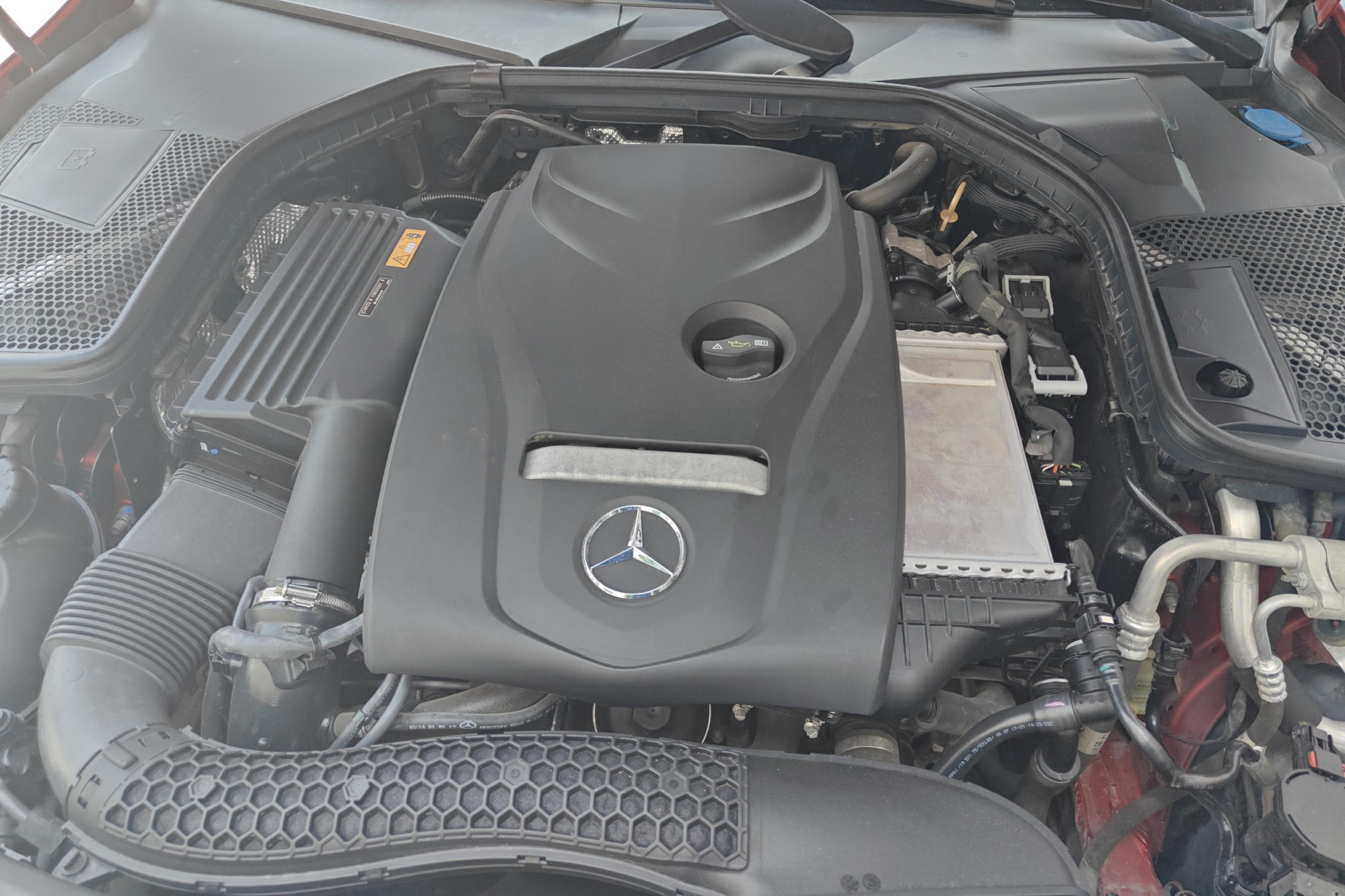 奔驰C级 C200 2018款 2.0T 自动 运动版 (国Ⅴ) 