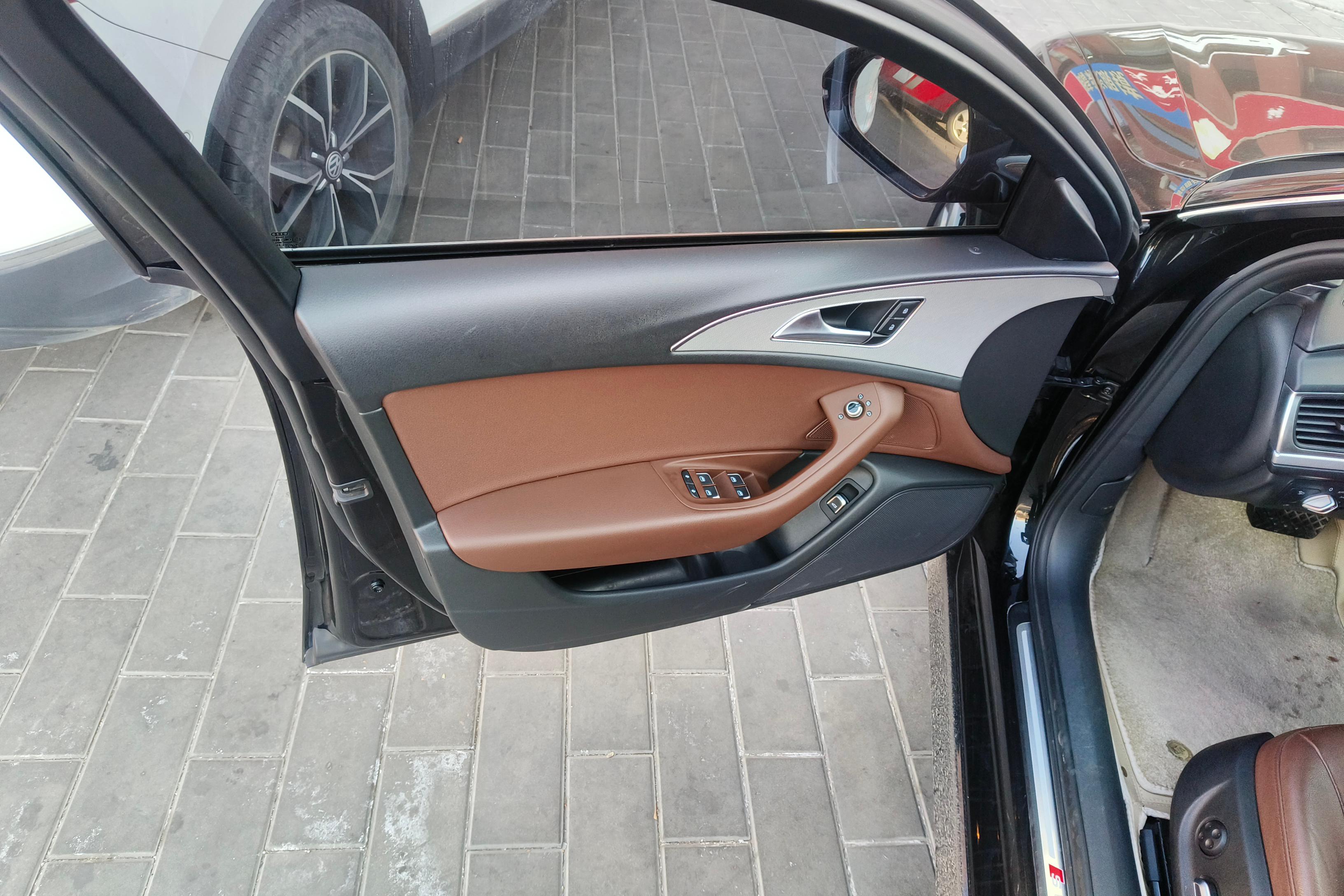 奥迪A6L 45TFSI 2018款 3.0T 自动 运动型30周年纪念版 (国Ⅴ) 