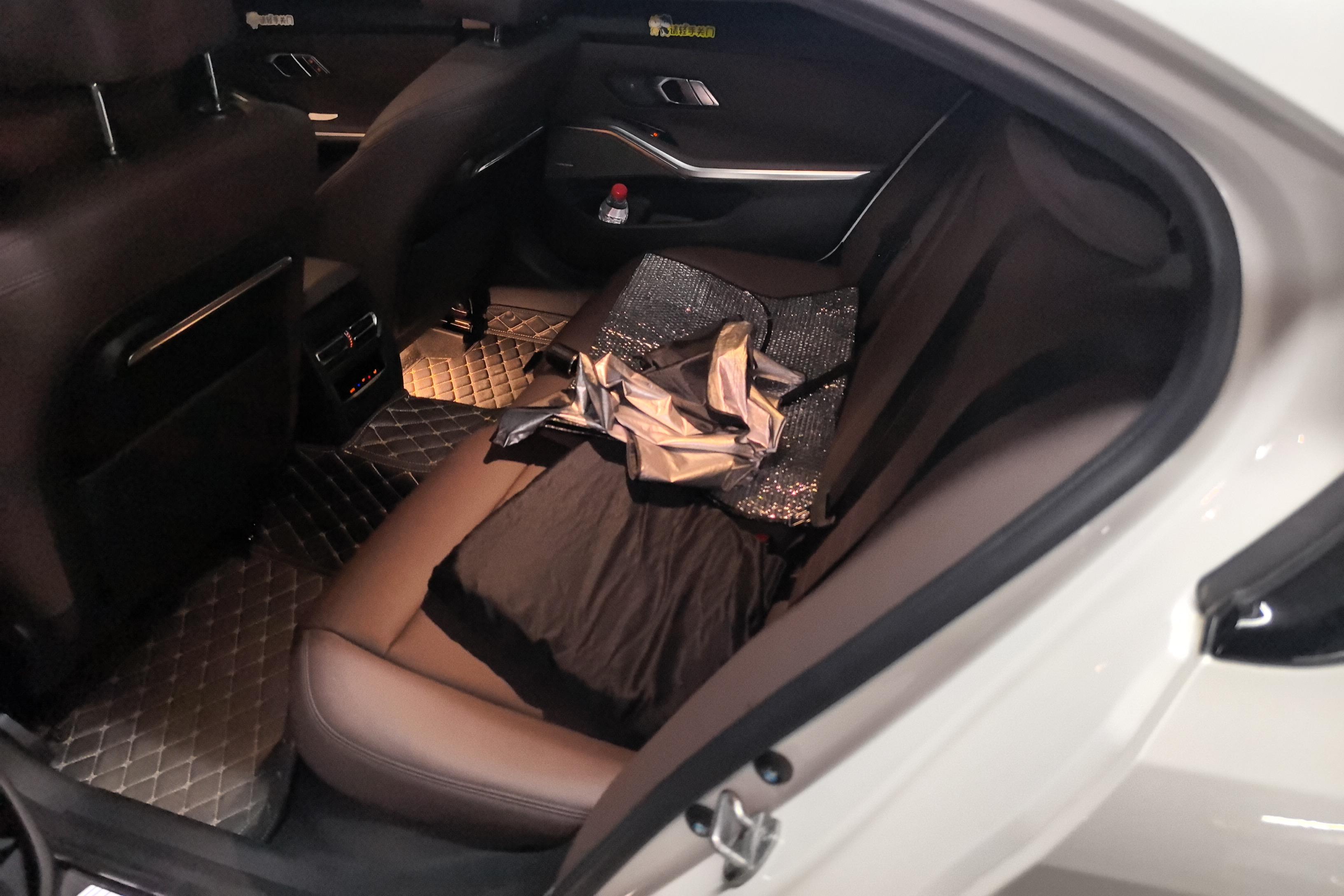 宝马3系 325Li 2020款 2.0T 自动 汽油 改款M运动曜夜版 (国Ⅵ) 