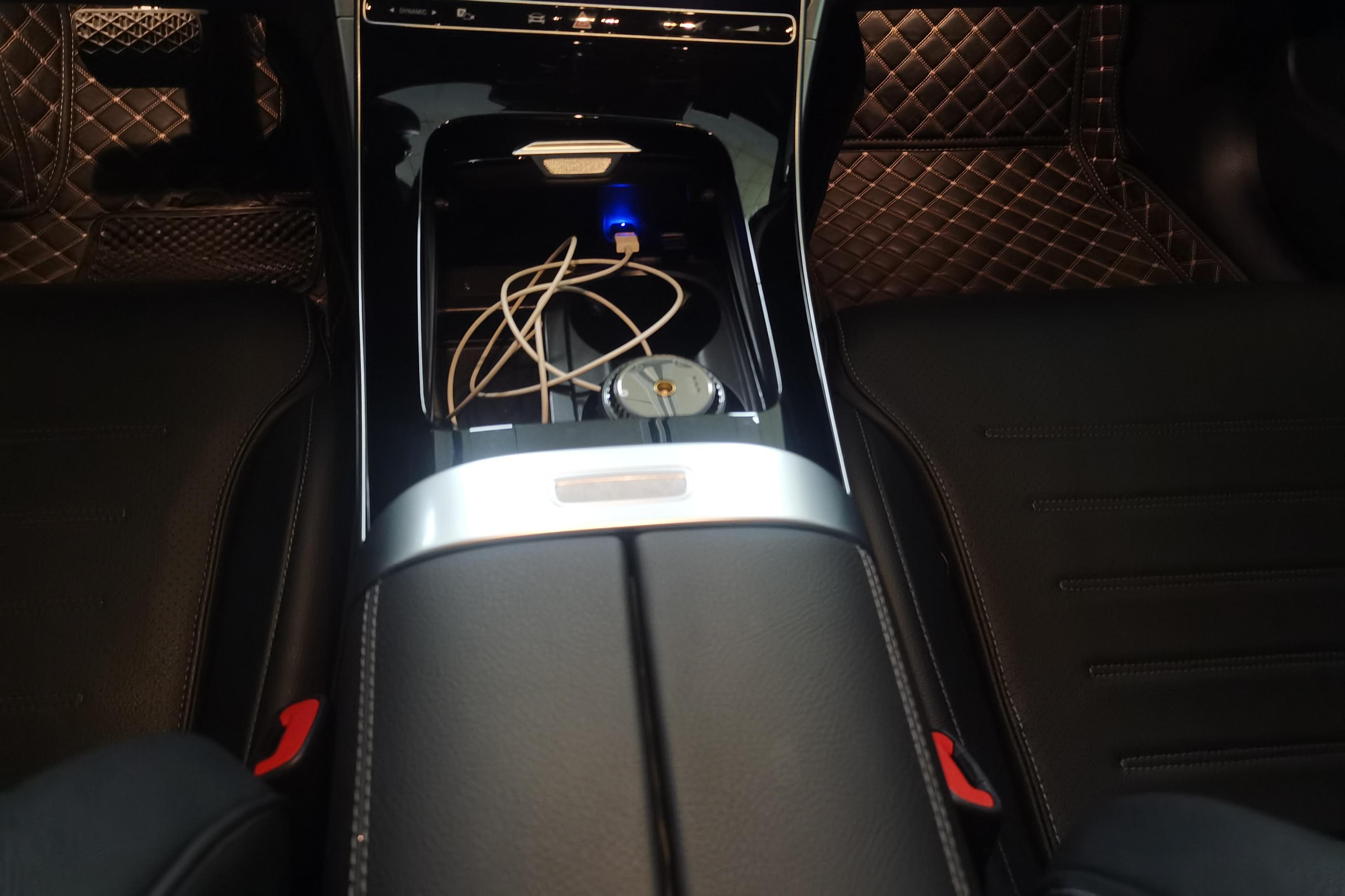 奔驰C级 C260L 2022款 1.5T 自动 改款运动版 (国Ⅵ) 