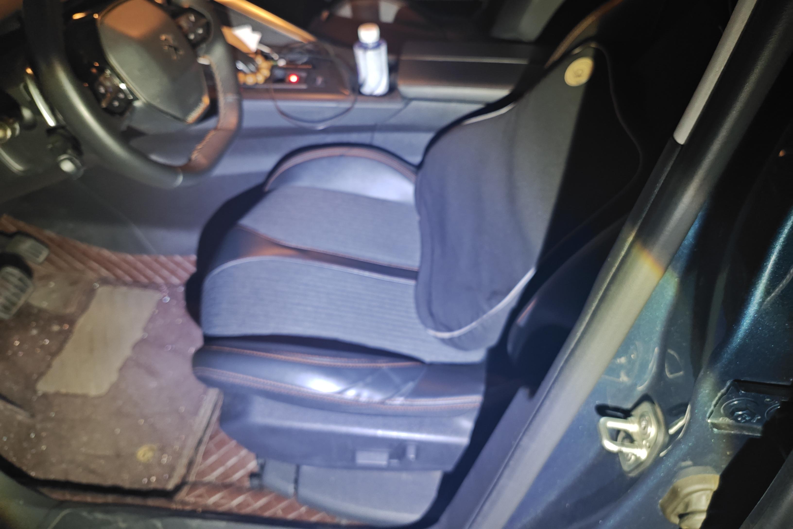 标致5008 2017款 1.8T 自动 380THP精英型 (国Ⅴ) 