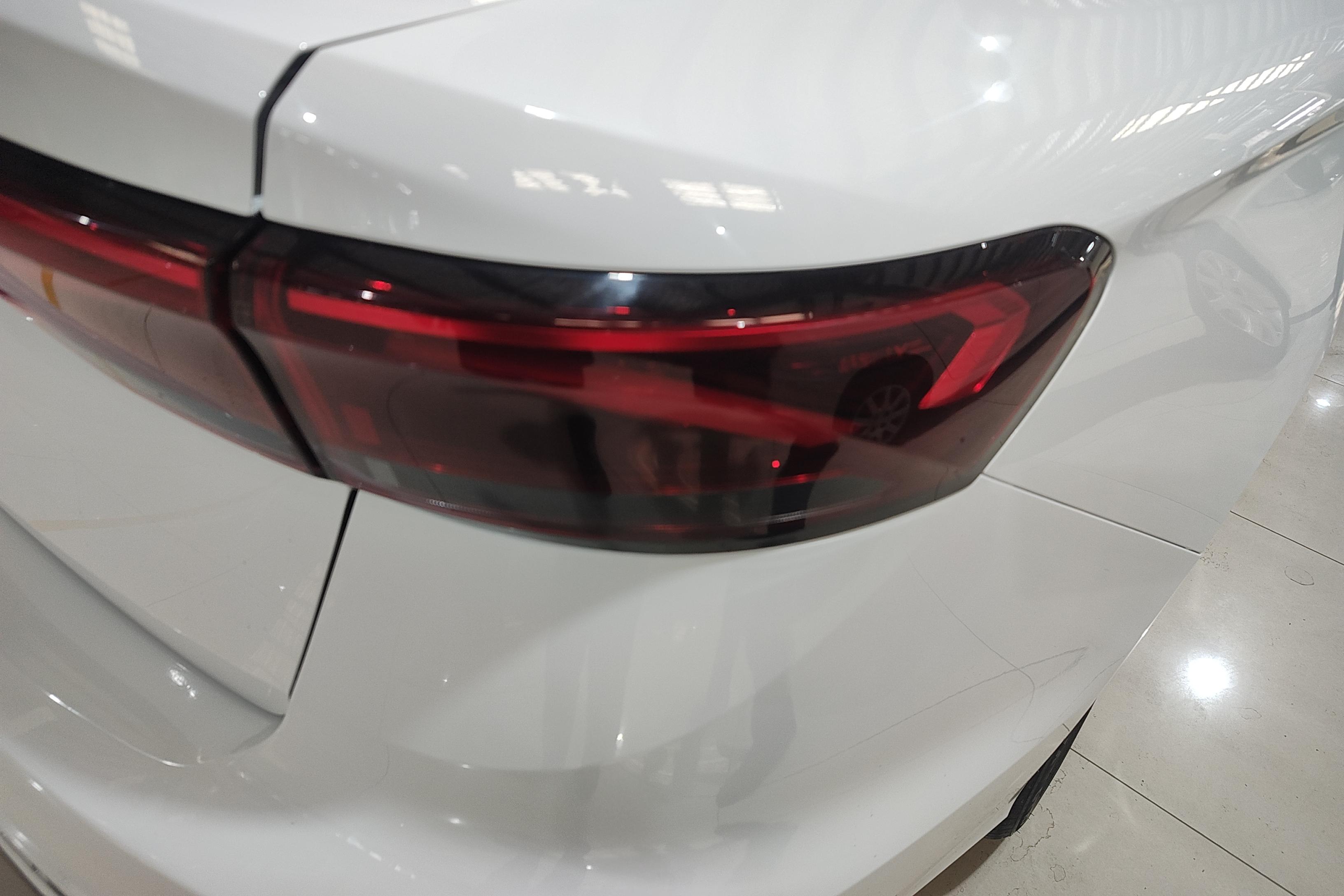 吉利帝豪 第4代冠军版 2023款 1.5L 自动 旗舰型 (国Ⅵ) 