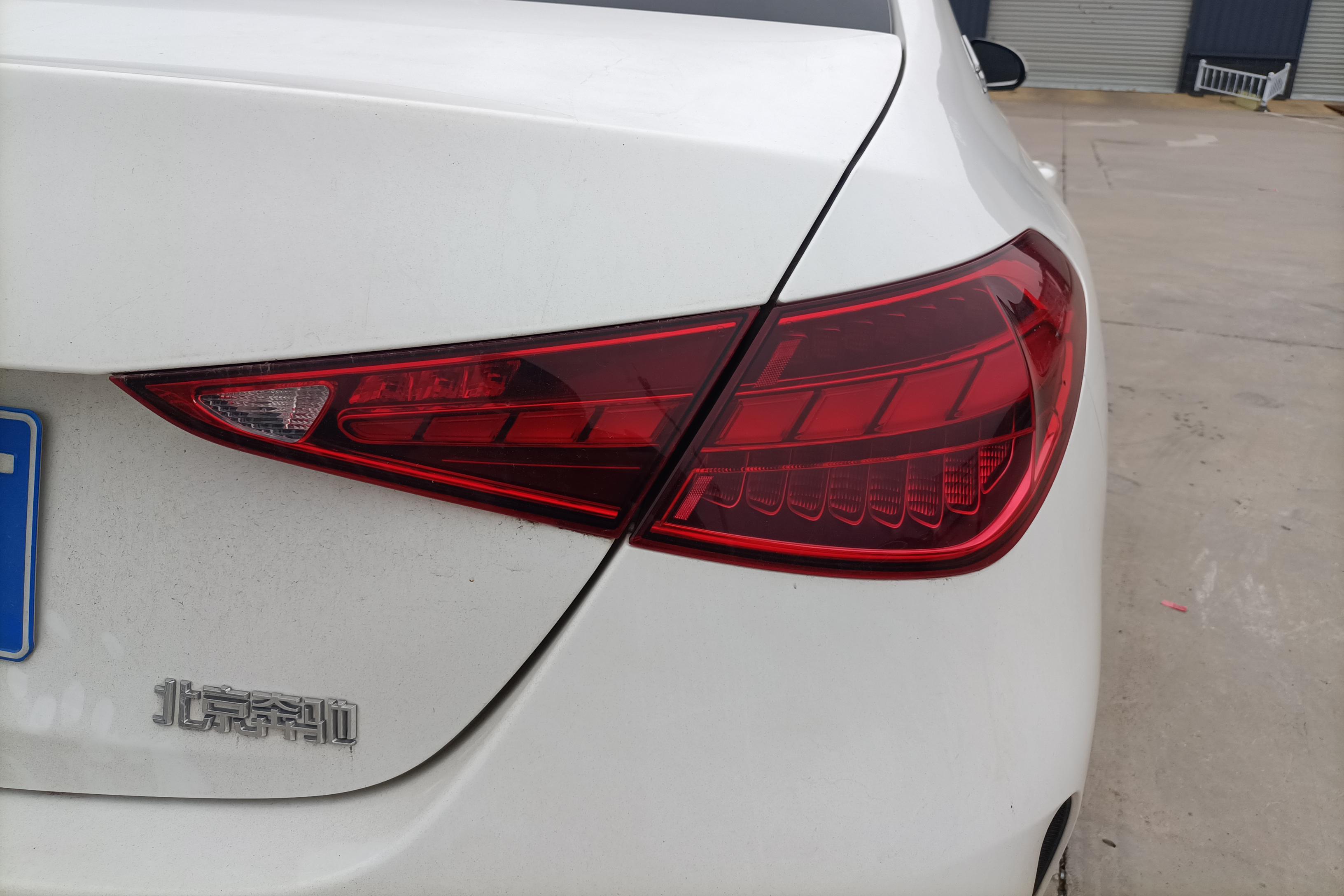 奔驰C级 C200L 2022款 1.5T 自动 改款运动版 (国Ⅵ) 