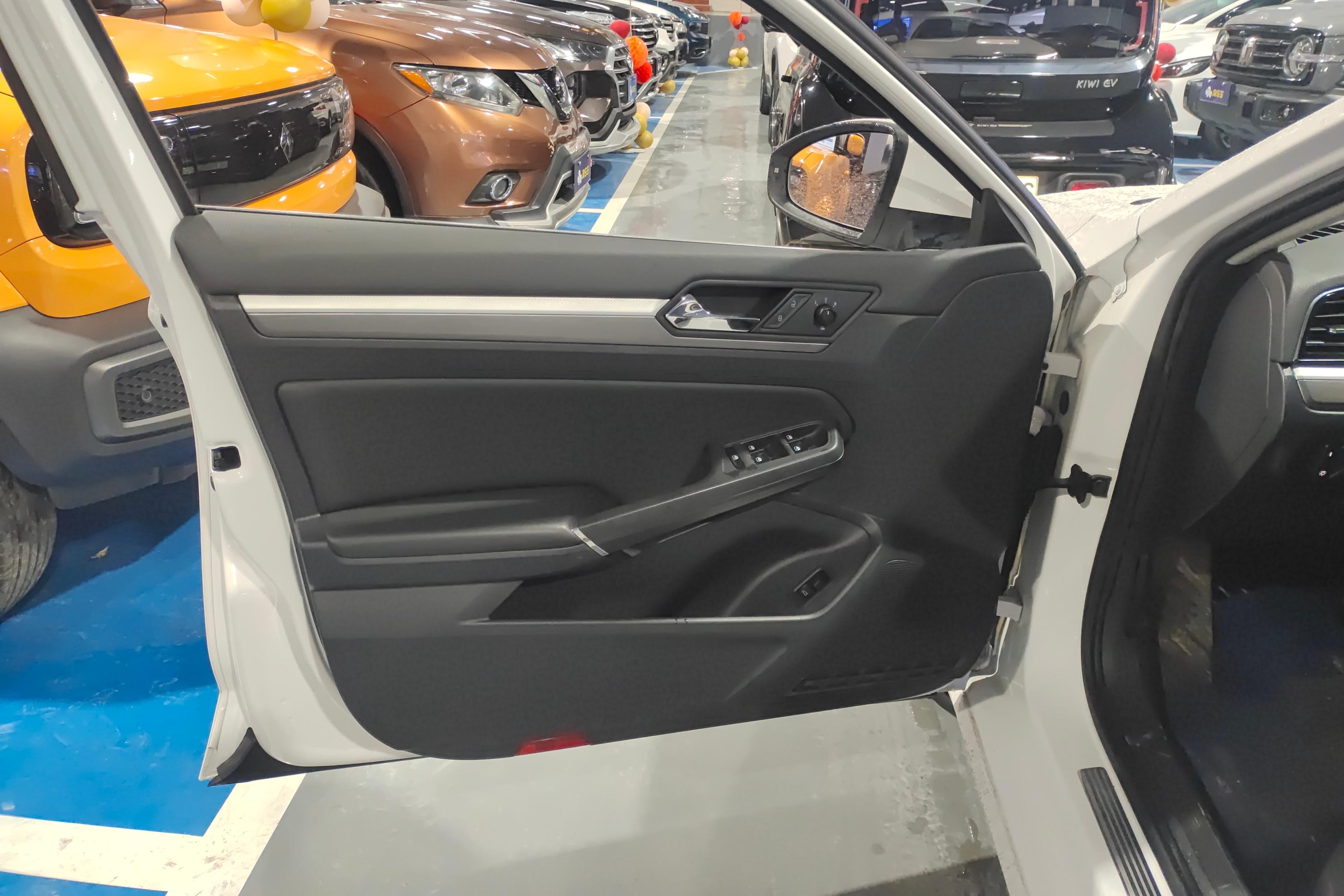 大众凌渡 2021款 1.4T 自动 280TSI舒适版 (国Ⅵ) 