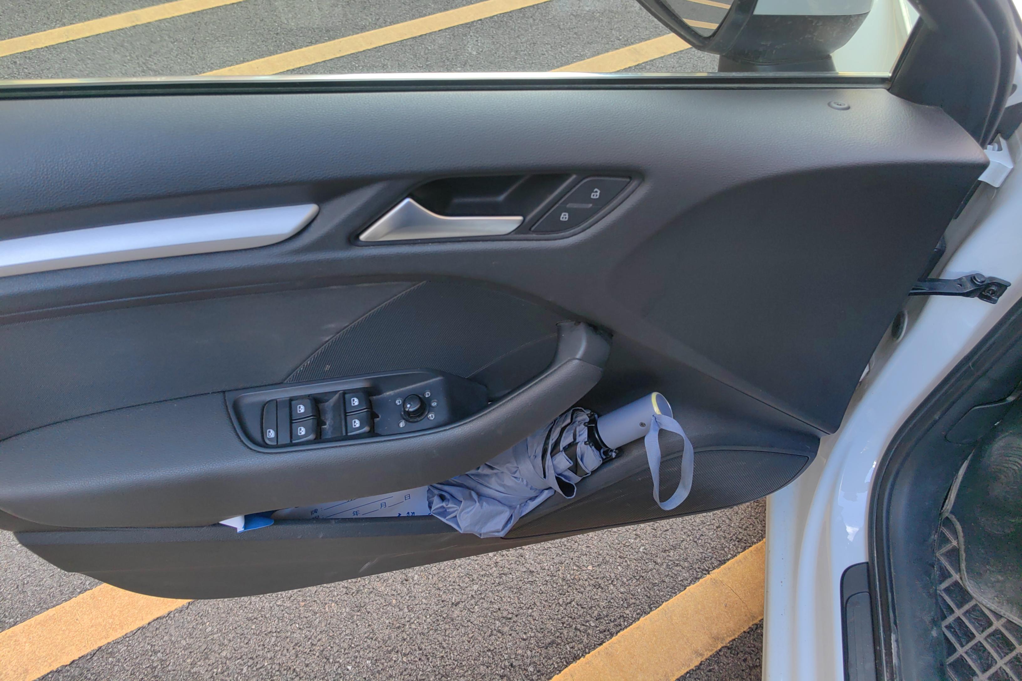 奥迪A3 35TFSI 2020款 1.4T 自动 汽油 进取型Sportback (国Ⅵ) 