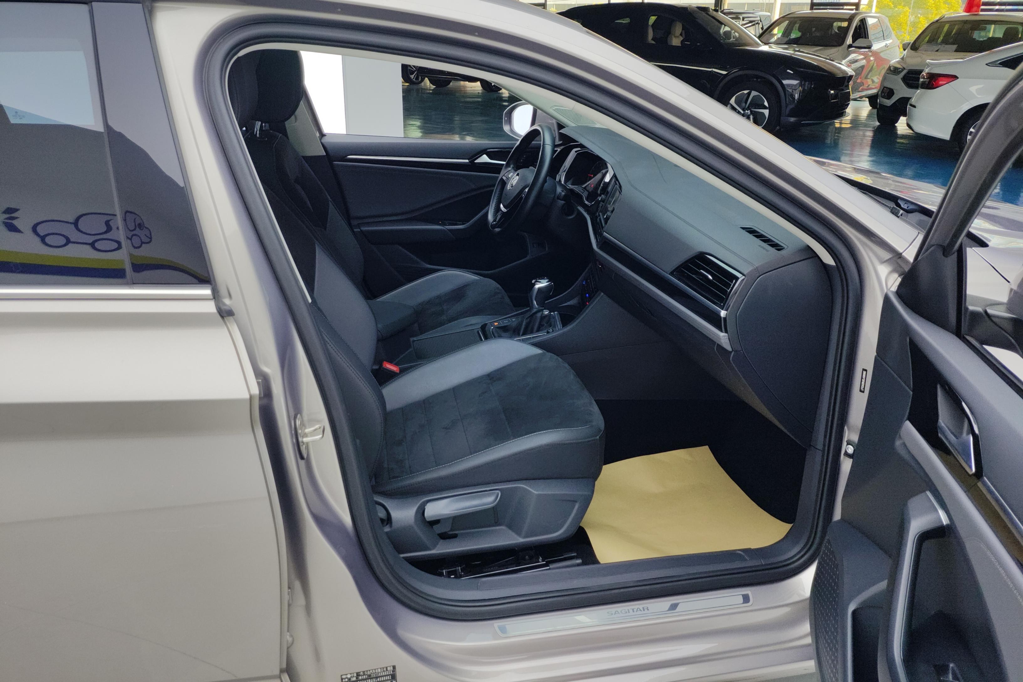 大众速腾 2020款 1.4T 自动 280TSI豪华型 (国Ⅵ) 