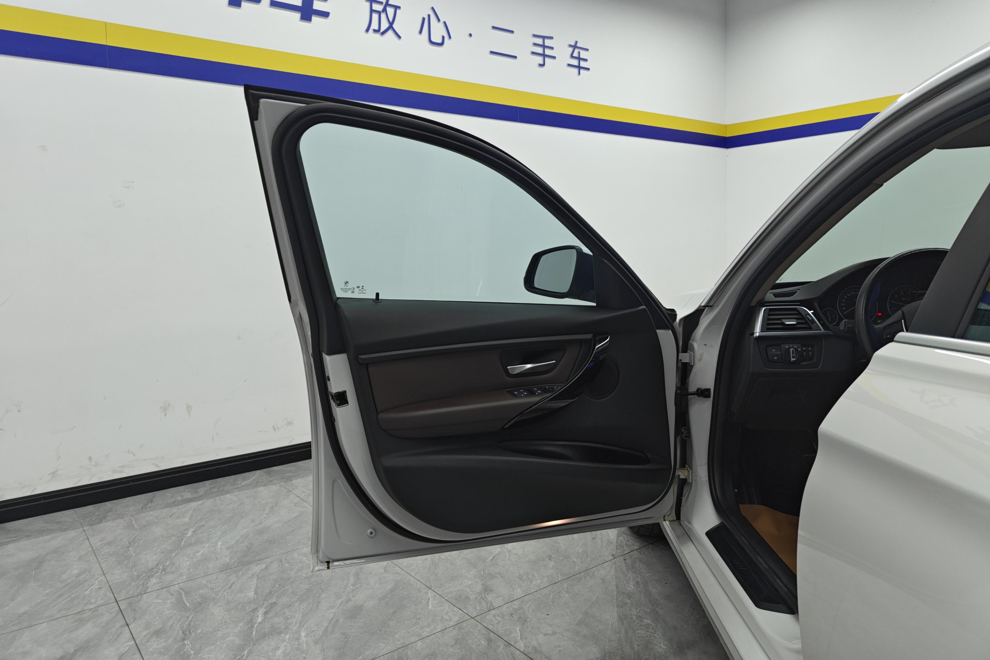 宝马3系 320Li 2019款 2.0T 自动 汽油 时尚版 (国Ⅴ) 