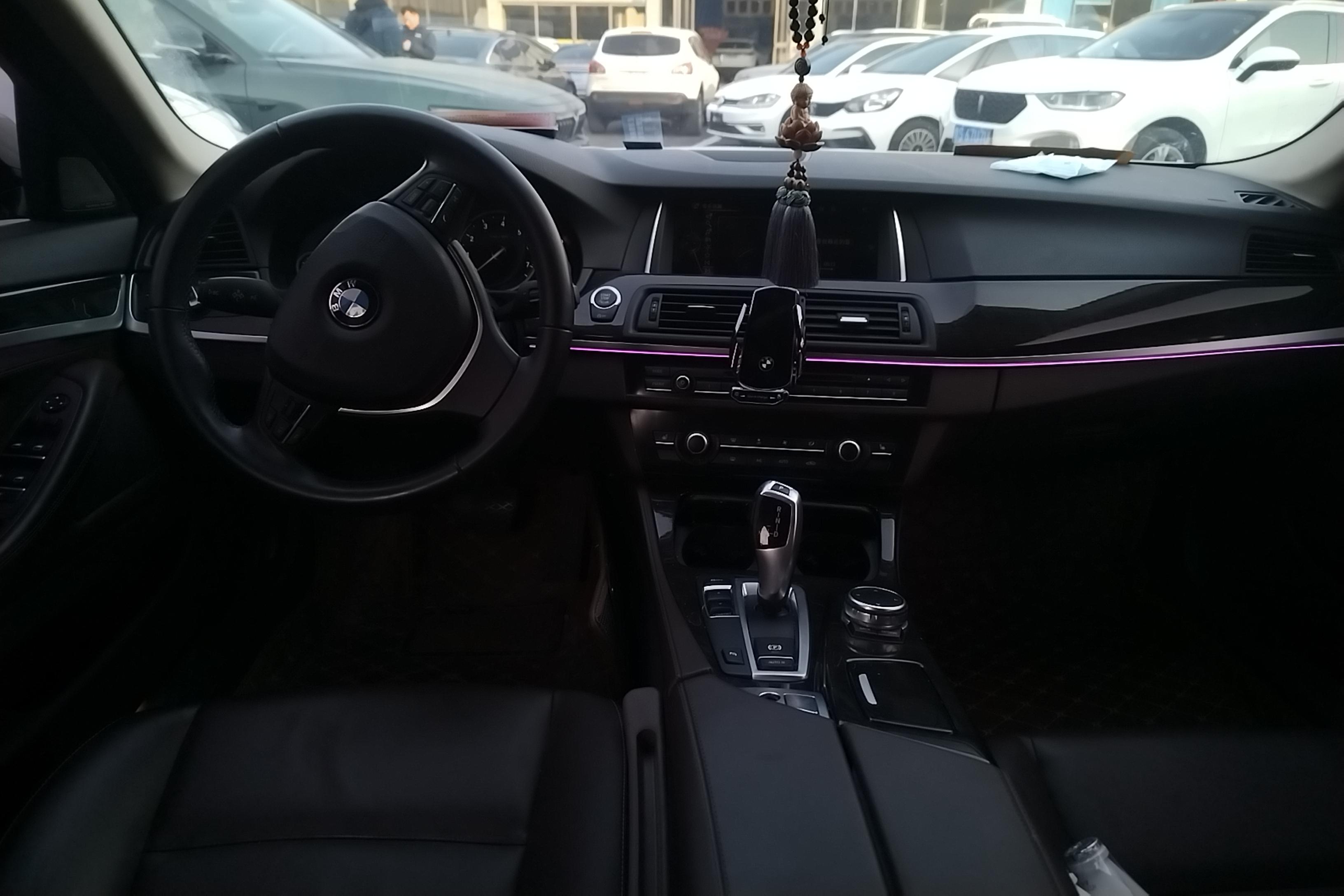 宝马5系 525Li 2017款 2.0T 自动 汽油 豪华设计套装 (国Ⅴ) 