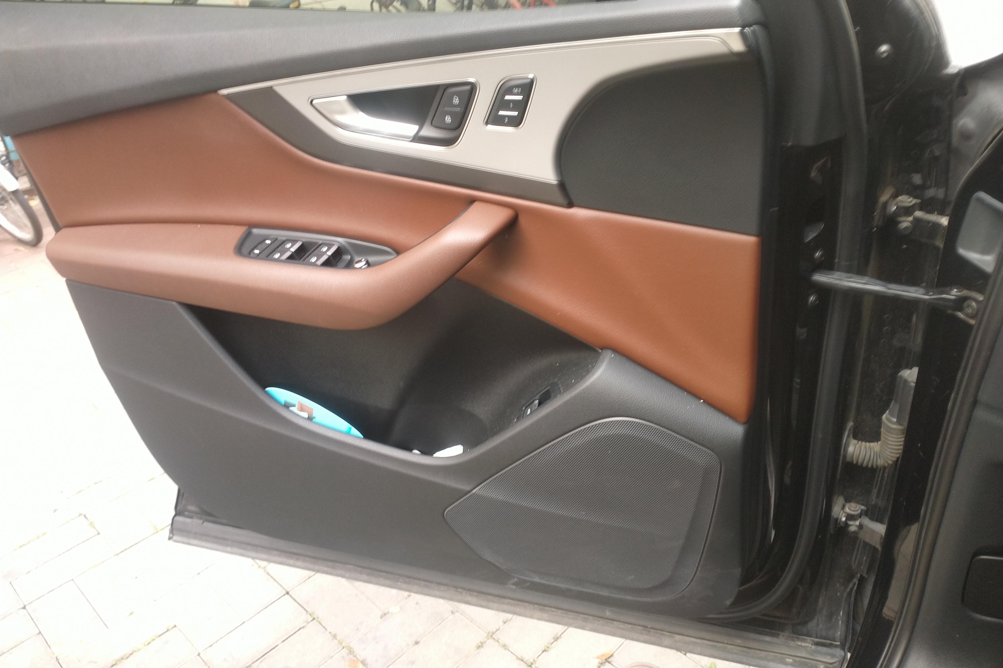 奥迪Q7 55 [进口] 2019款 3.0T 自动 技术型 