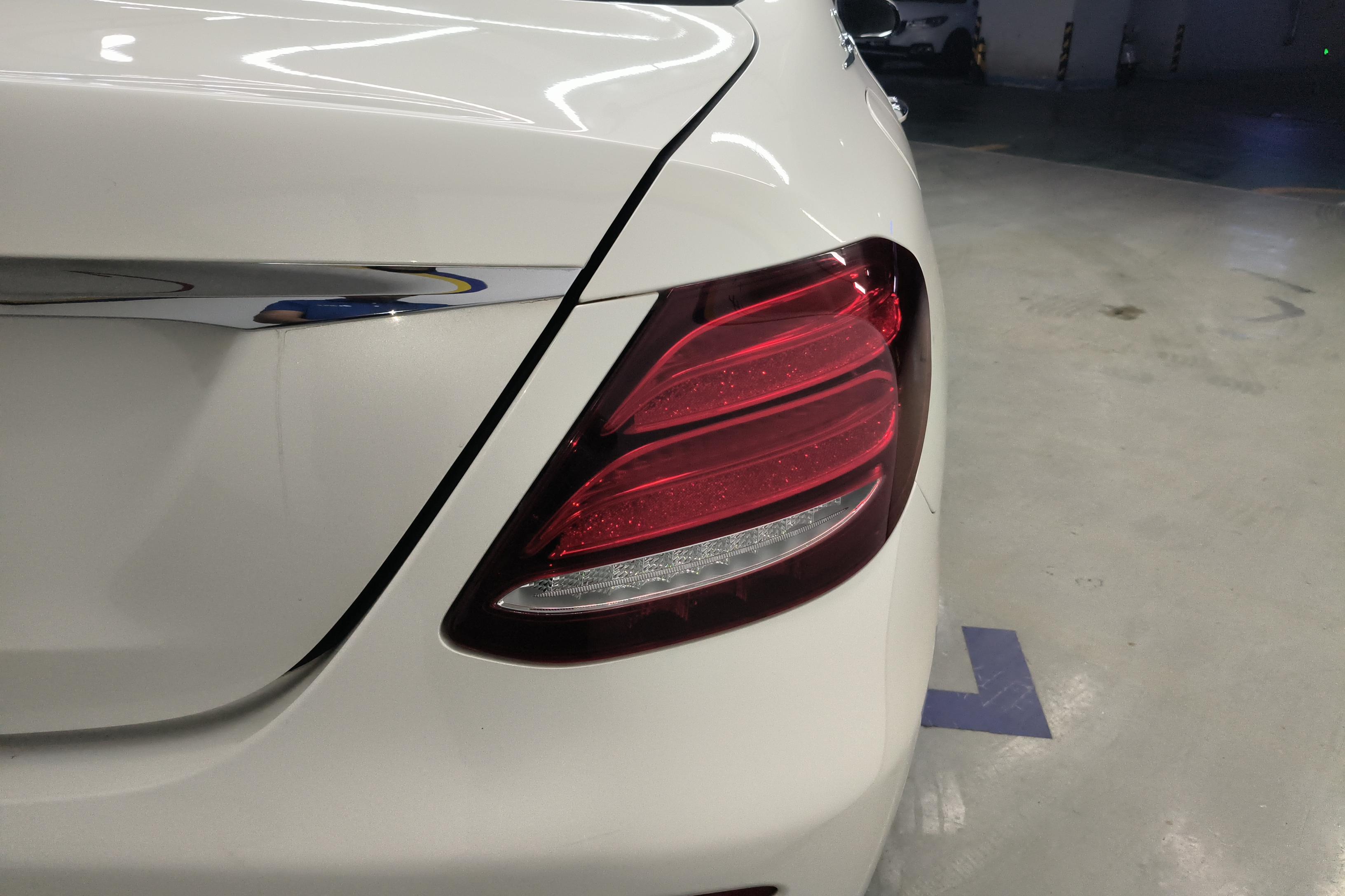 奔驰E级 E300L 2020款 2.0T 自动 汽油 运动豪华型 (国Ⅵ) 