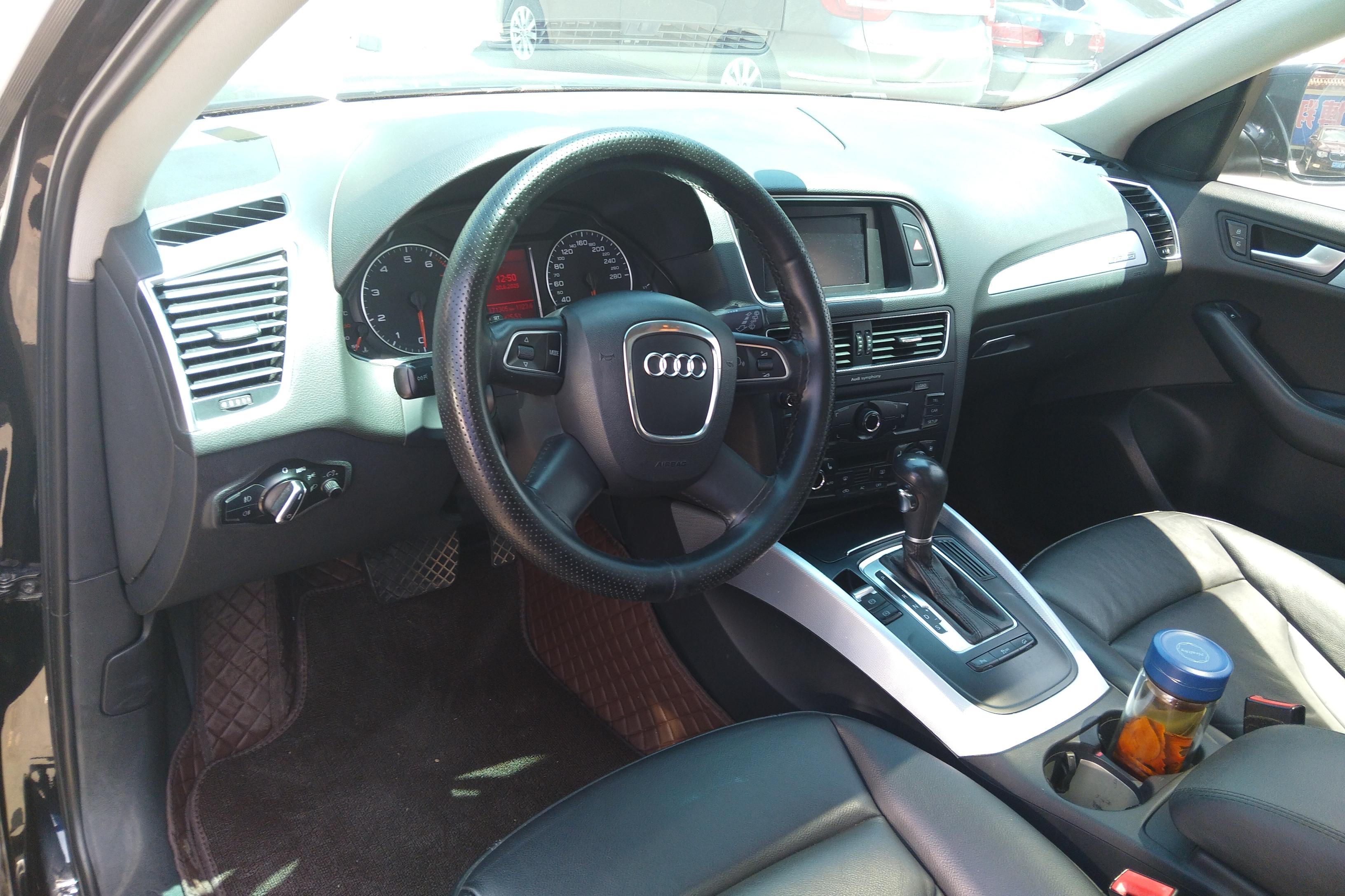 奥迪Q5 2012款 2.0T 自动 四驱 汽油 技术型 (国Ⅳ) 