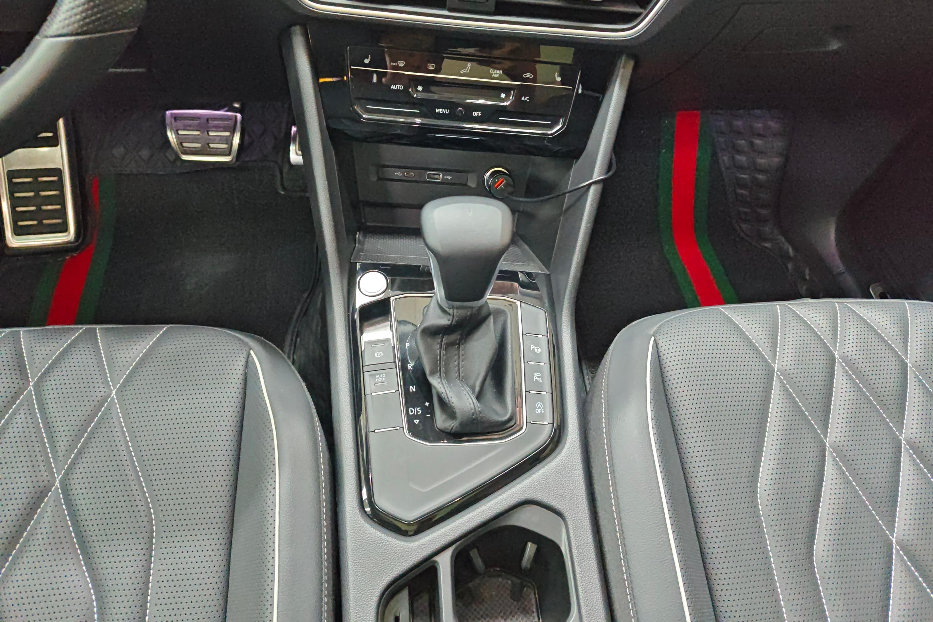 大众途观L R-Line 2023款 2.0T 自动 330TSI越享版 (国Ⅵ) 