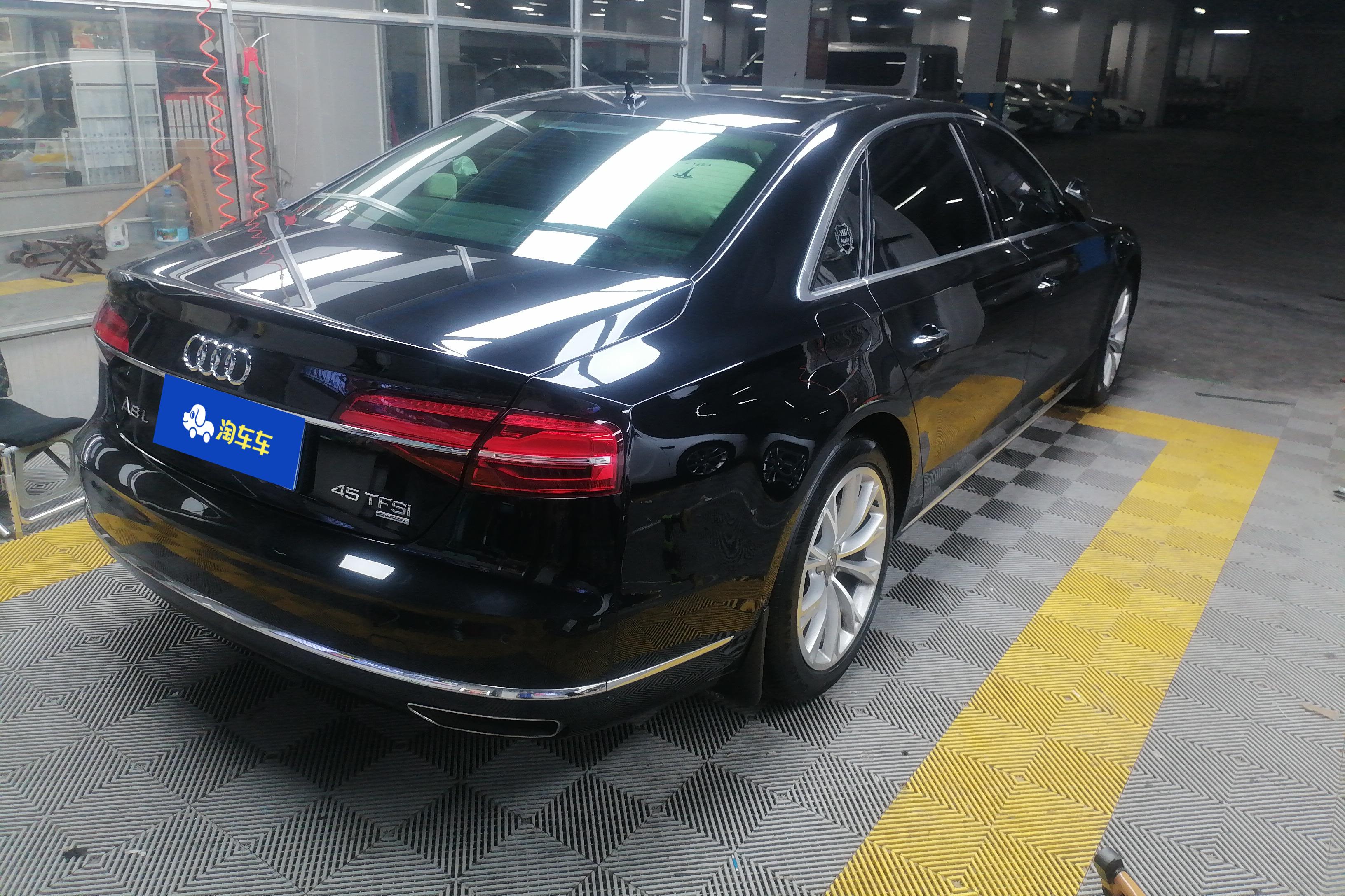 奥迪A8L 45 [进口] 2014款 3.0T 自动 汽油 豪华型 