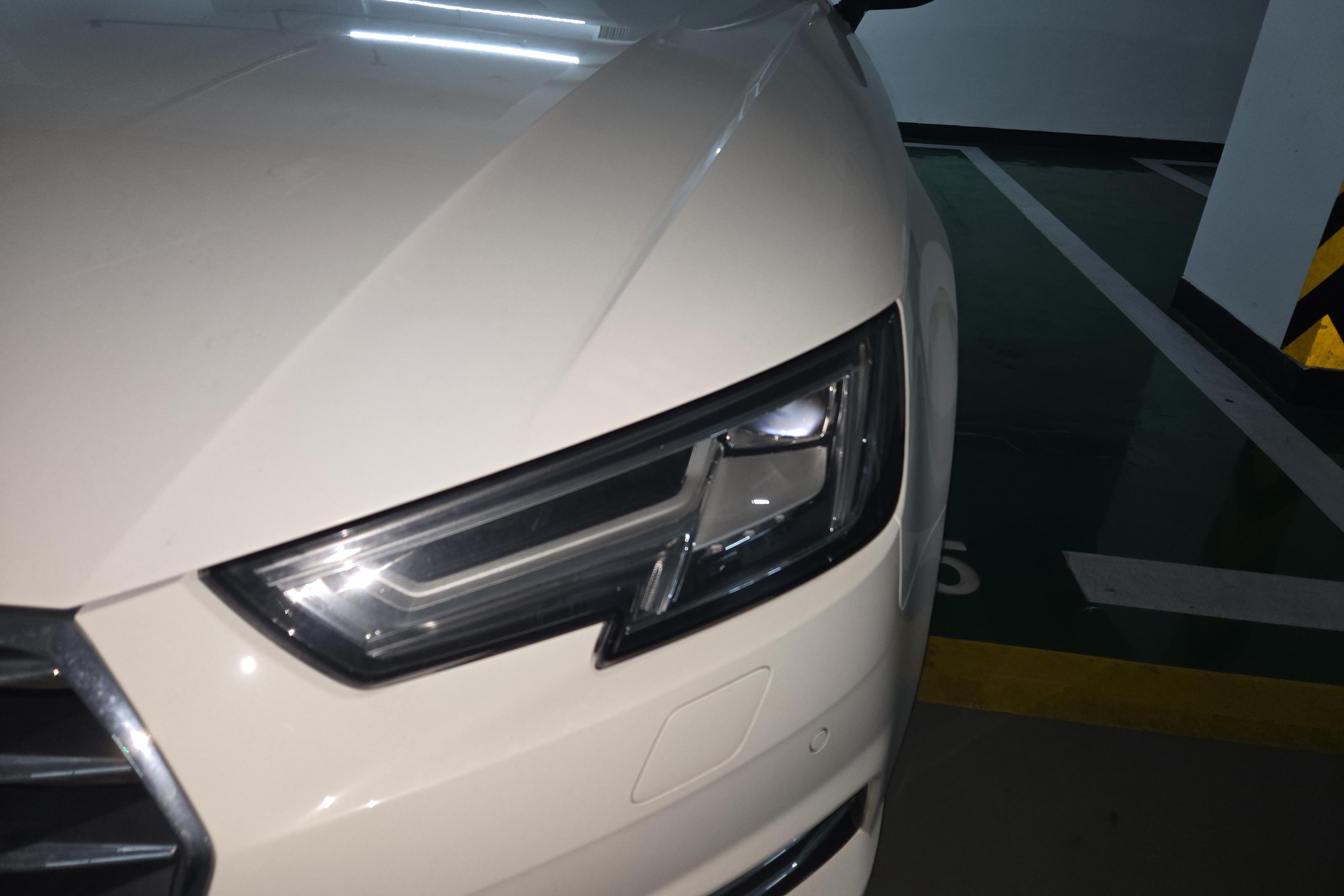 奥迪A4L 40TFSI 2017款 2.0T 自动 前驱 plus时尚型 (国Ⅴ) 