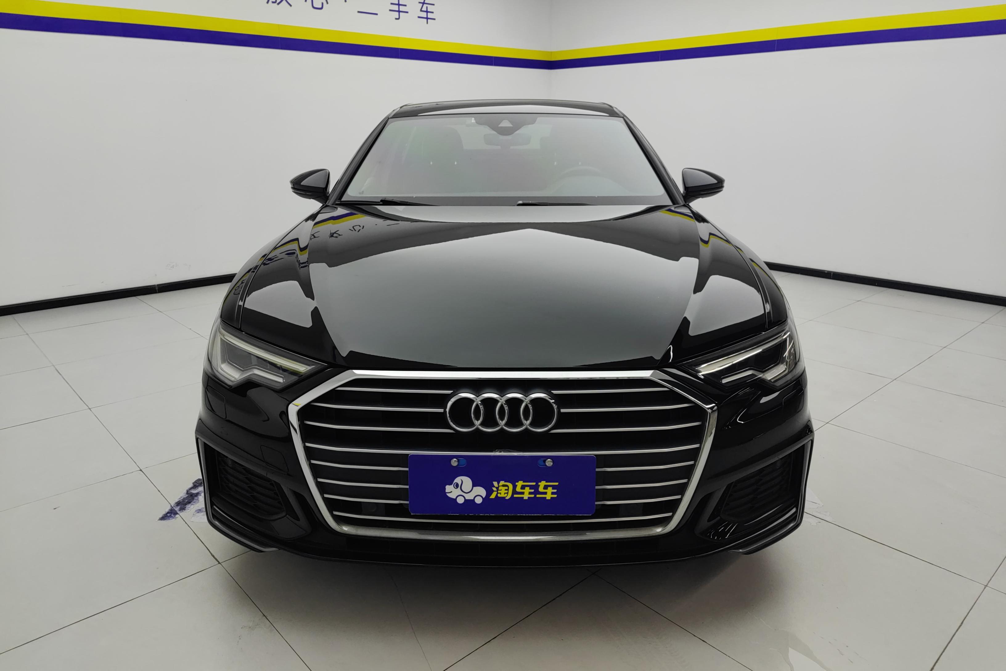 奥迪A6L 40TFSI 2019款 2.0T 自动 豪华动感型 (国Ⅵ) 