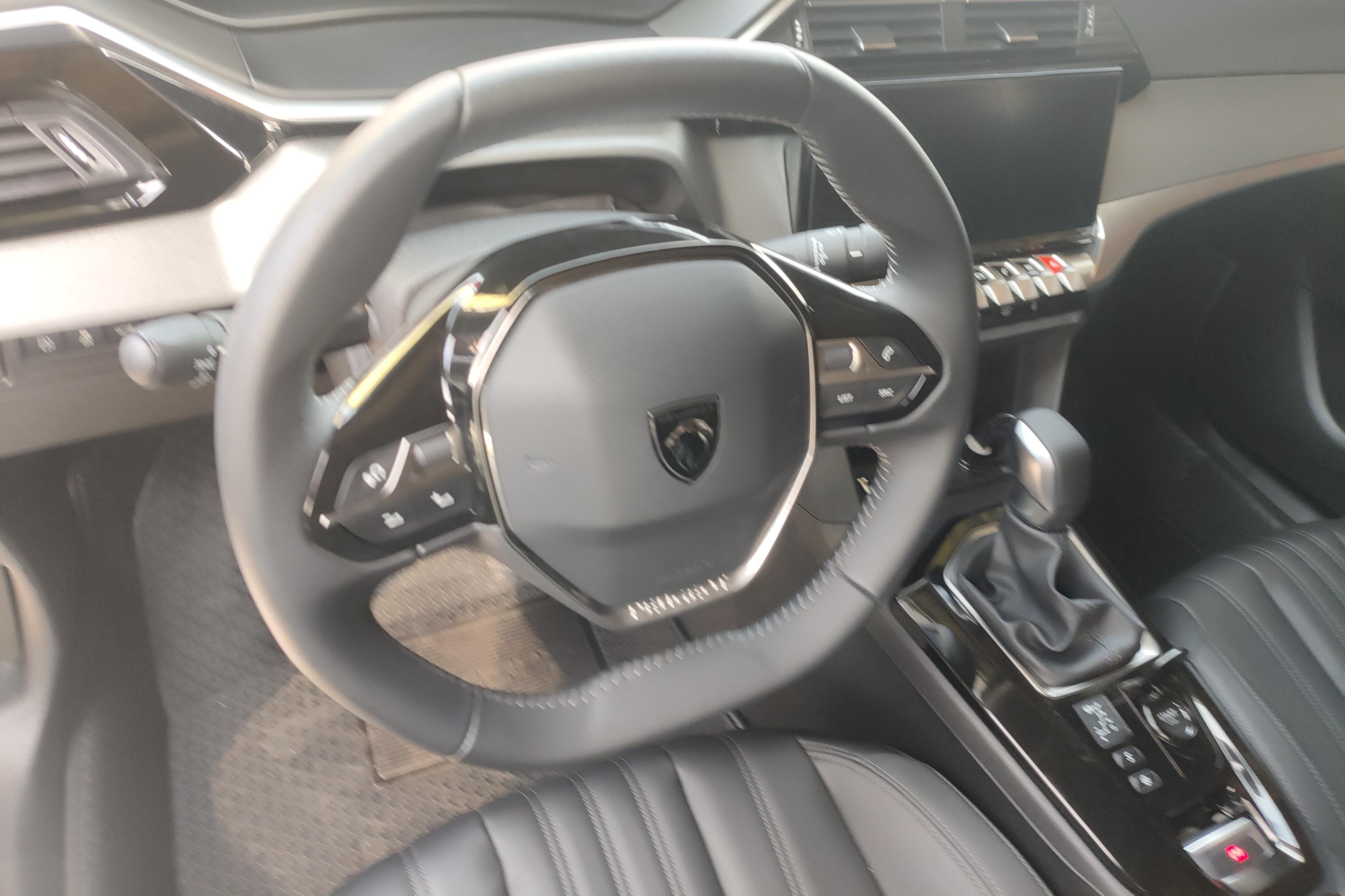 标致408 2022款 1.6T 自动 逐梦版 (国Ⅵ) 