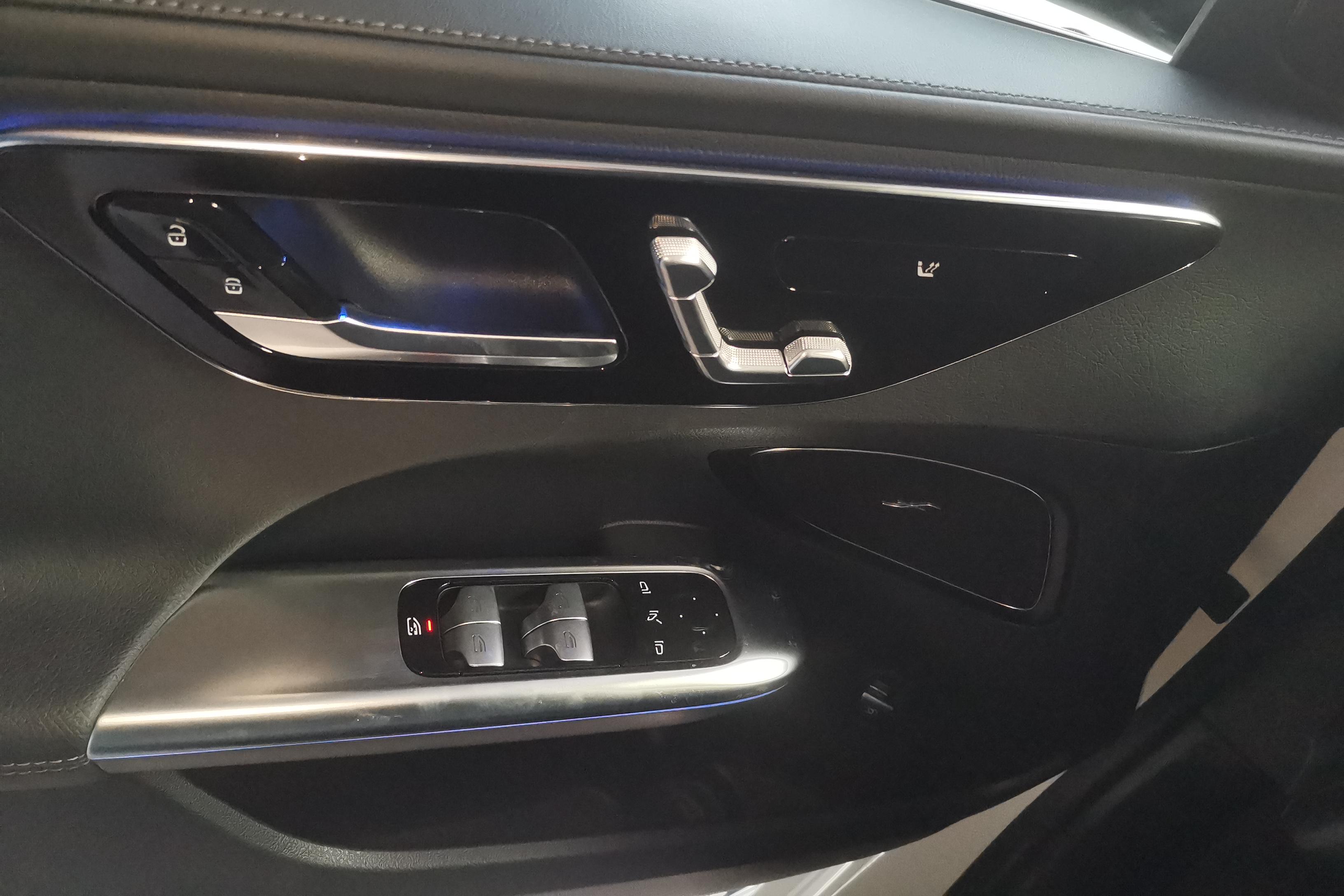 奔驰C级 C260L 2022款 1.5T 自动 运动版 (国Ⅵ) 