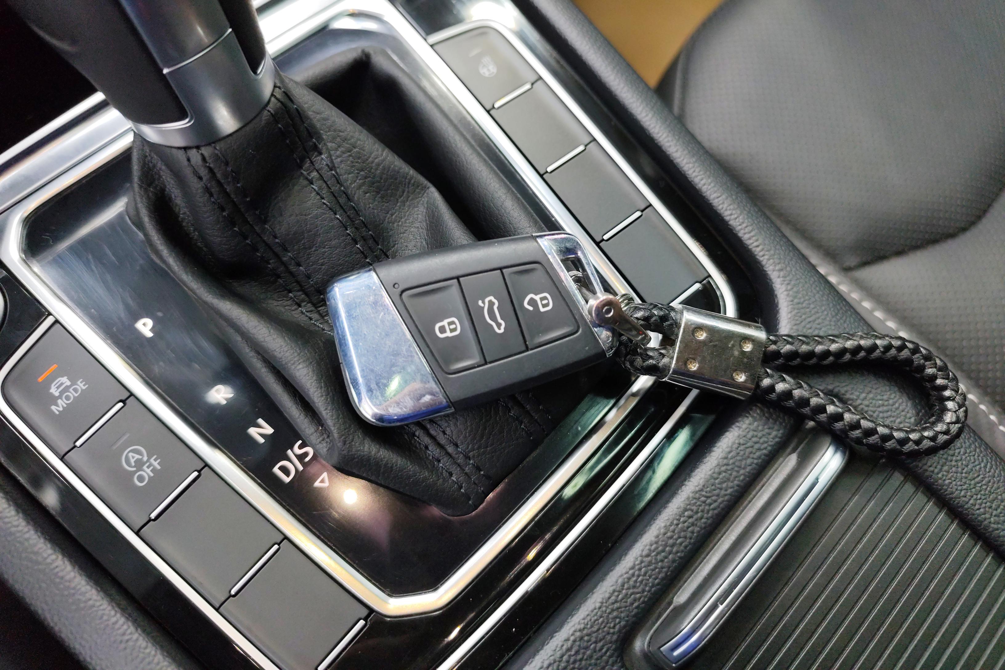 大众CC 2019款 2.0T 自动 魅颜版 (国Ⅴ) 