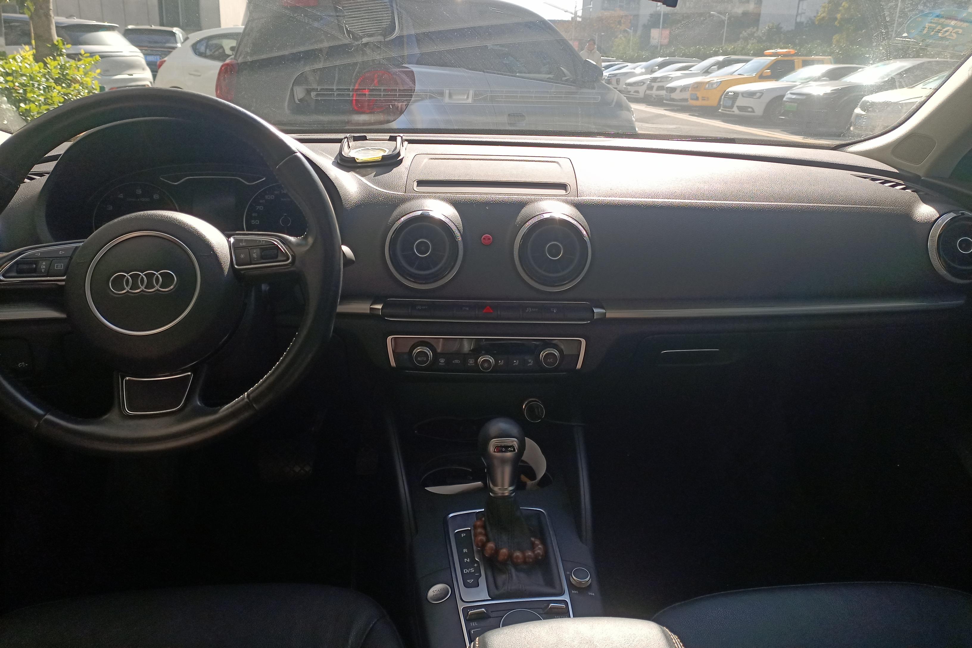 奥迪A3 40TFSI 2016款 1.8T 自动 汽油 风尚型Sportback (国Ⅴ) 