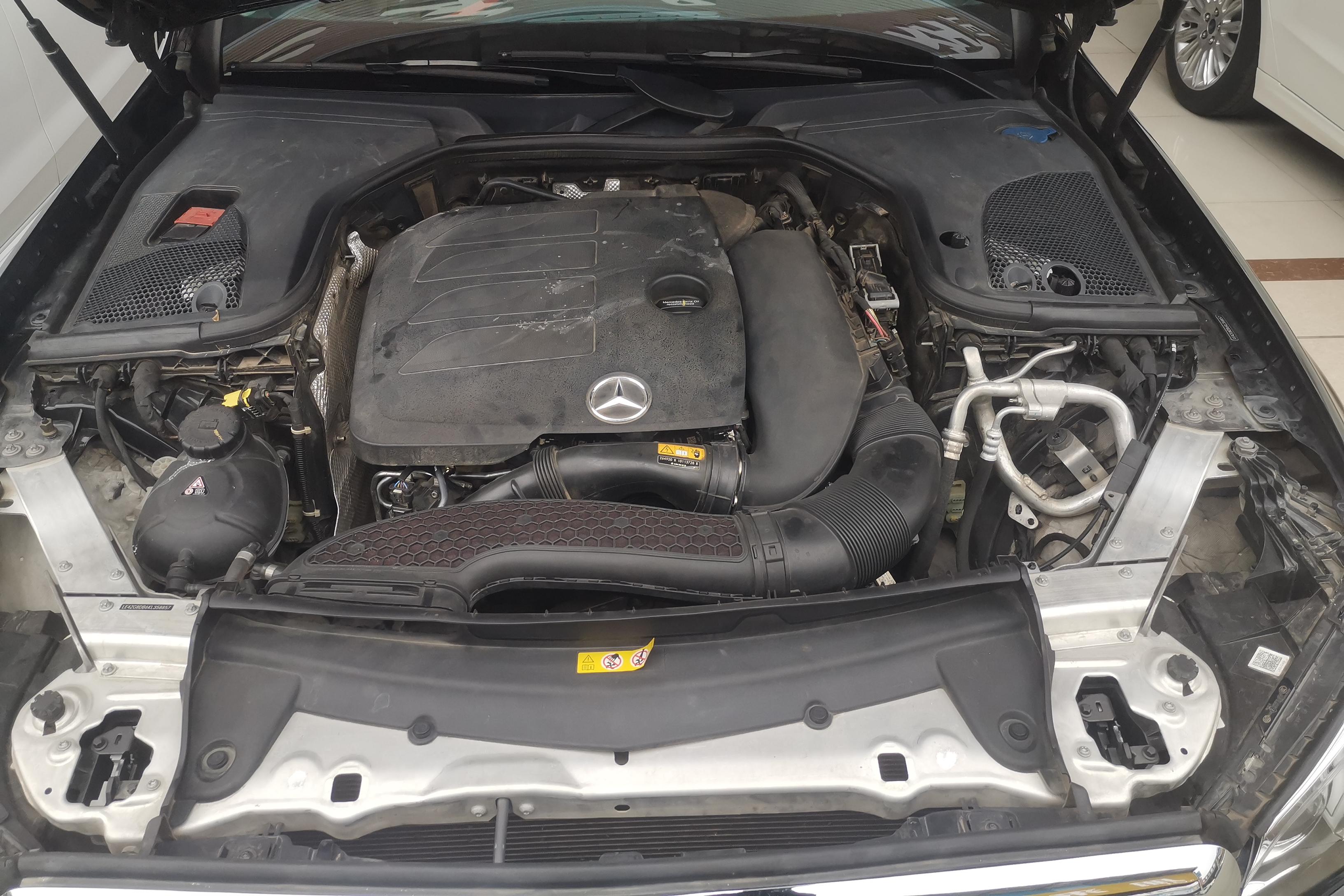 奔驰E级 E300L 2020款 2.0T 自动 汽油 豪华型 (国Ⅵ) 
