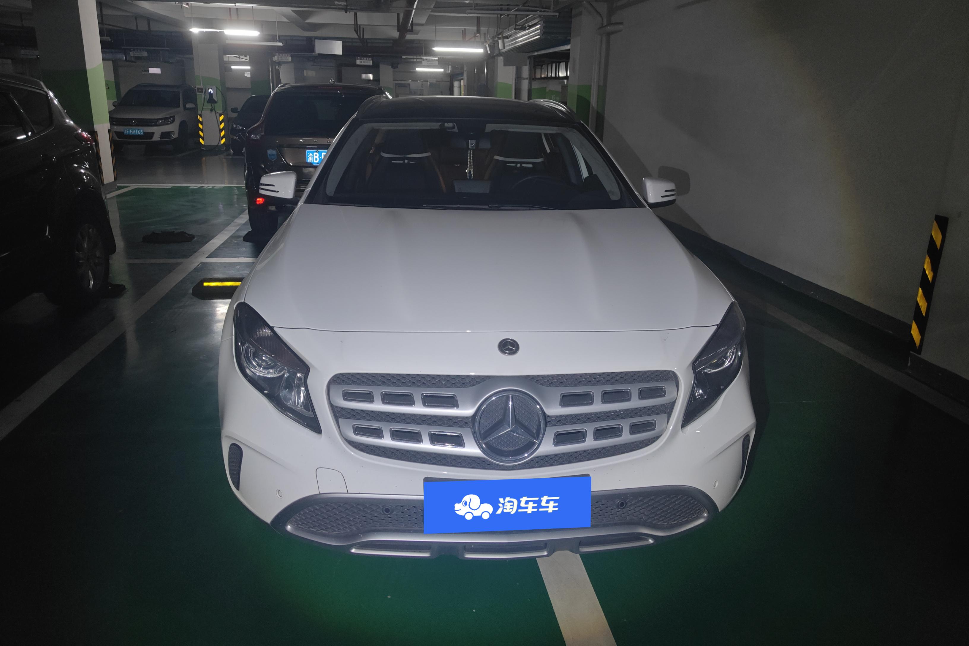 奔驰GLA 200 2018款 1.6T 自动 动感型 (国Ⅴ) 