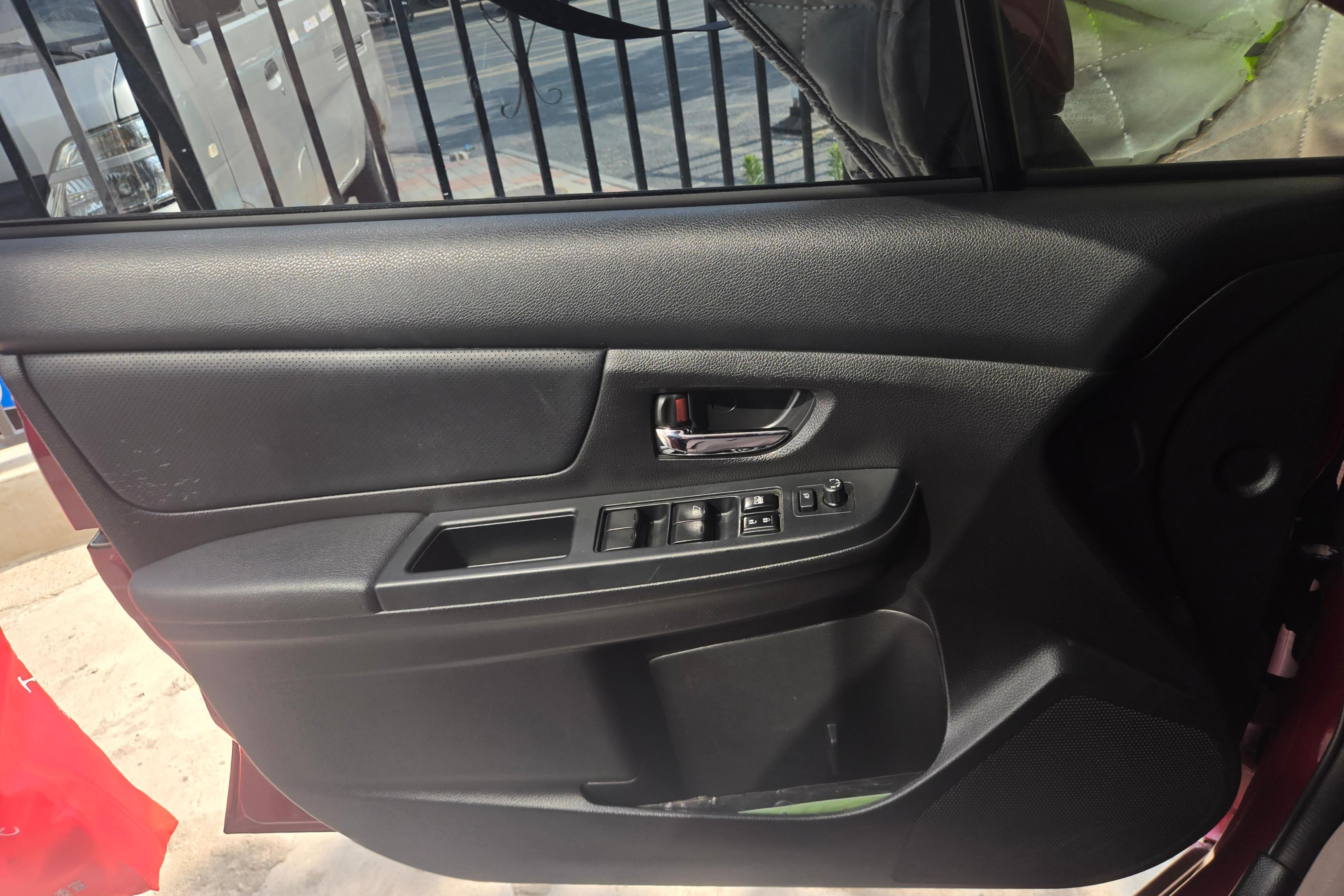 斯巴鲁XV [进口] 2012款 2.0L 自动 四驱 舒适版 