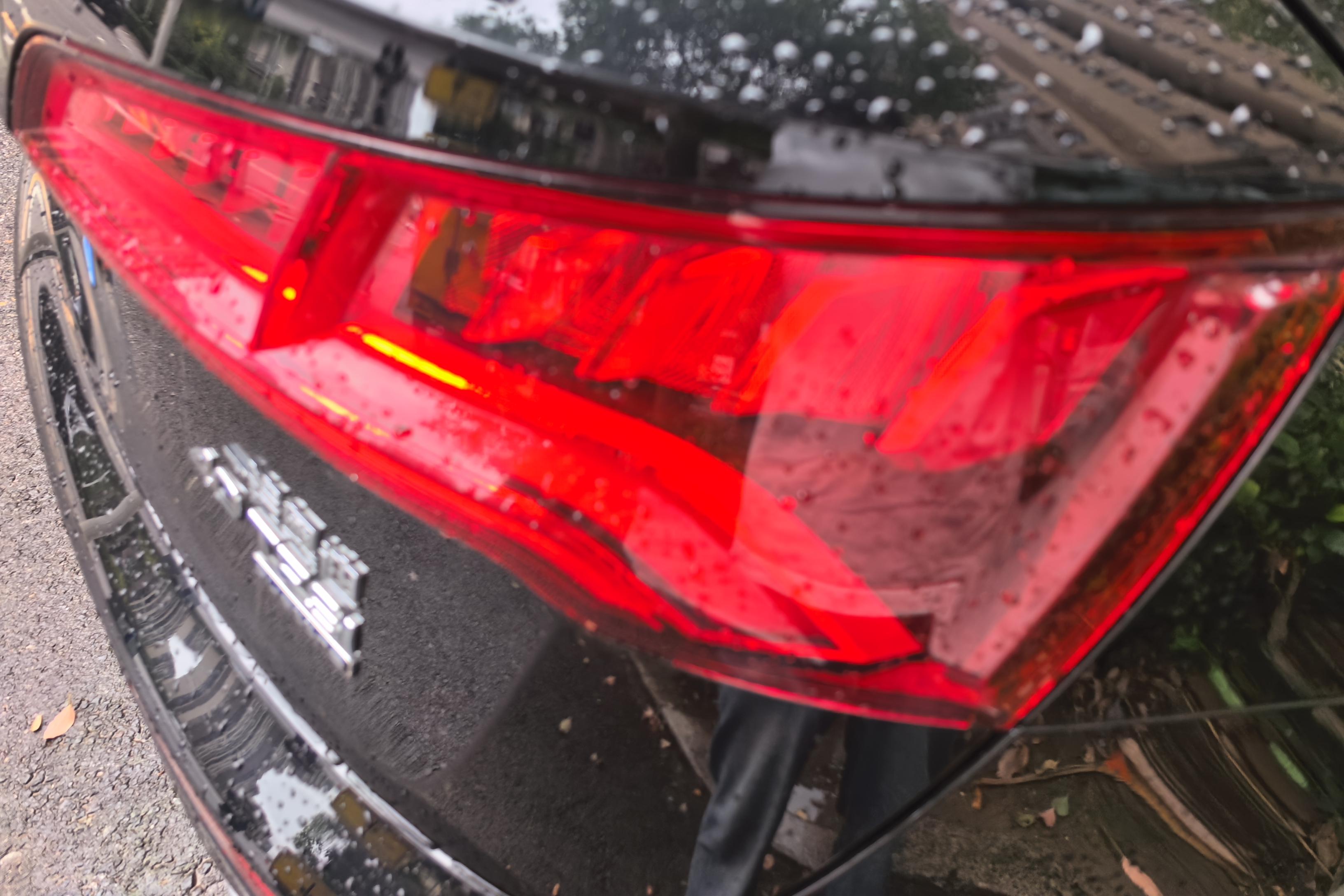 奥迪Q5L 40TFSI 2020款 2.0T 自动 荣享时尚型 (国Ⅵ) 