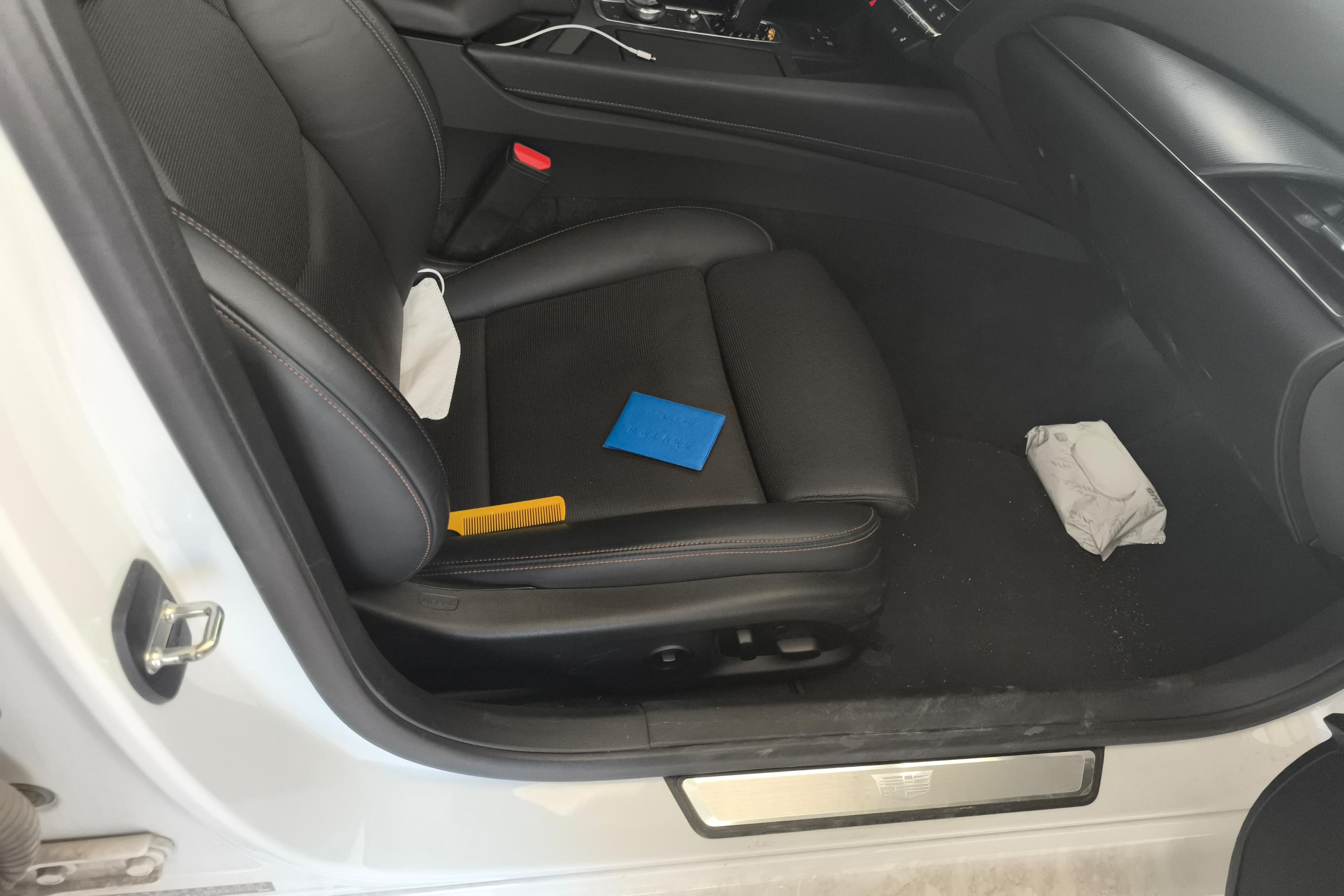 凯迪拉克CT5 2020款 2.0T 自动 领先运动型 (国Ⅵ) 