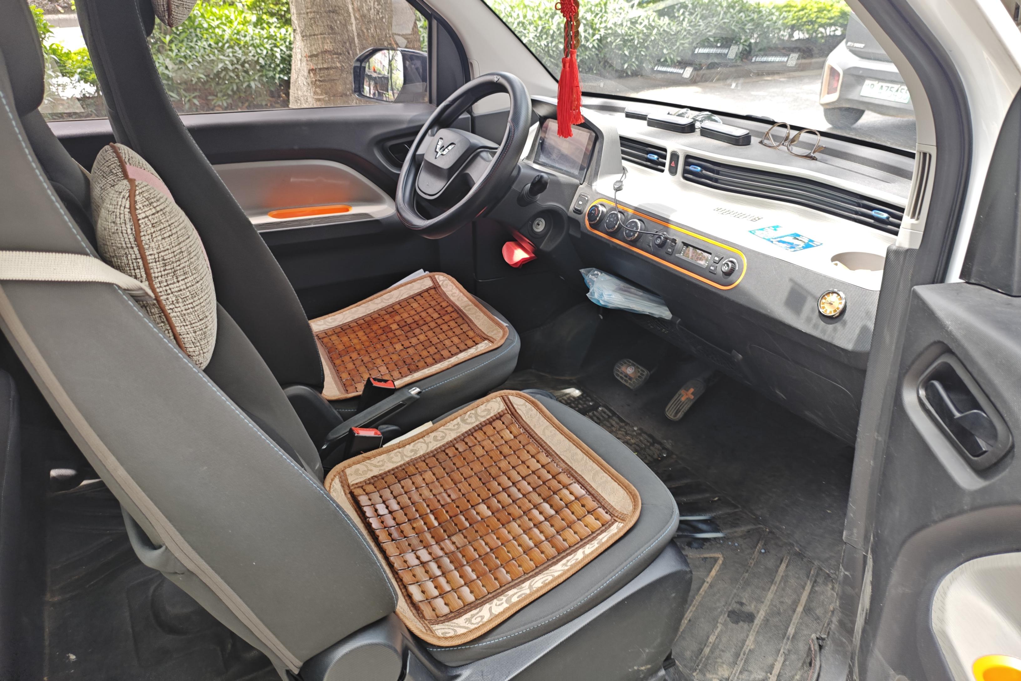 五菱宏光MINI EV 2020款 自动 自在款磷酸铁锂 纯电动 