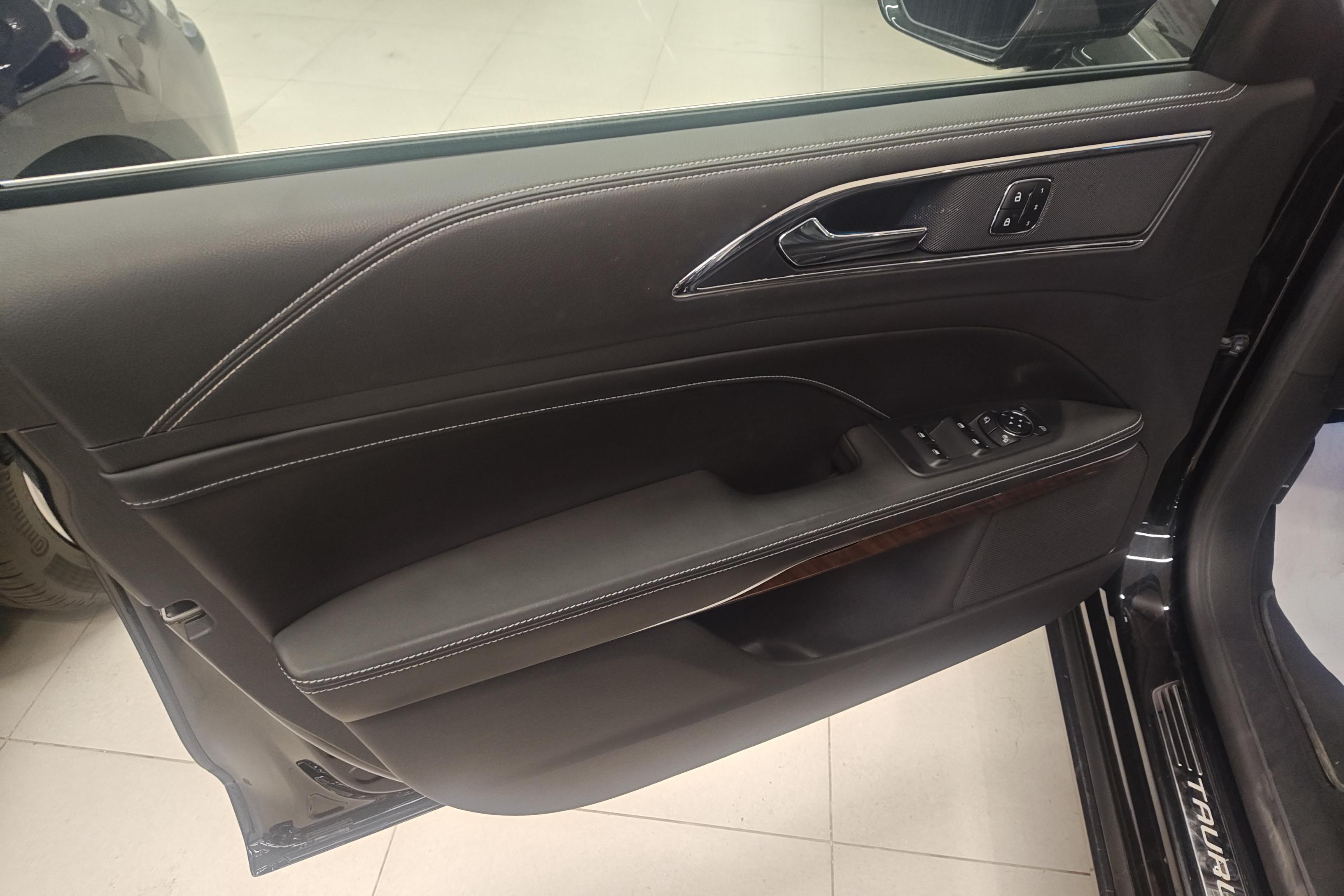福特金牛座 2015款 2.0T 自动 至尊型 (国Ⅴ) 