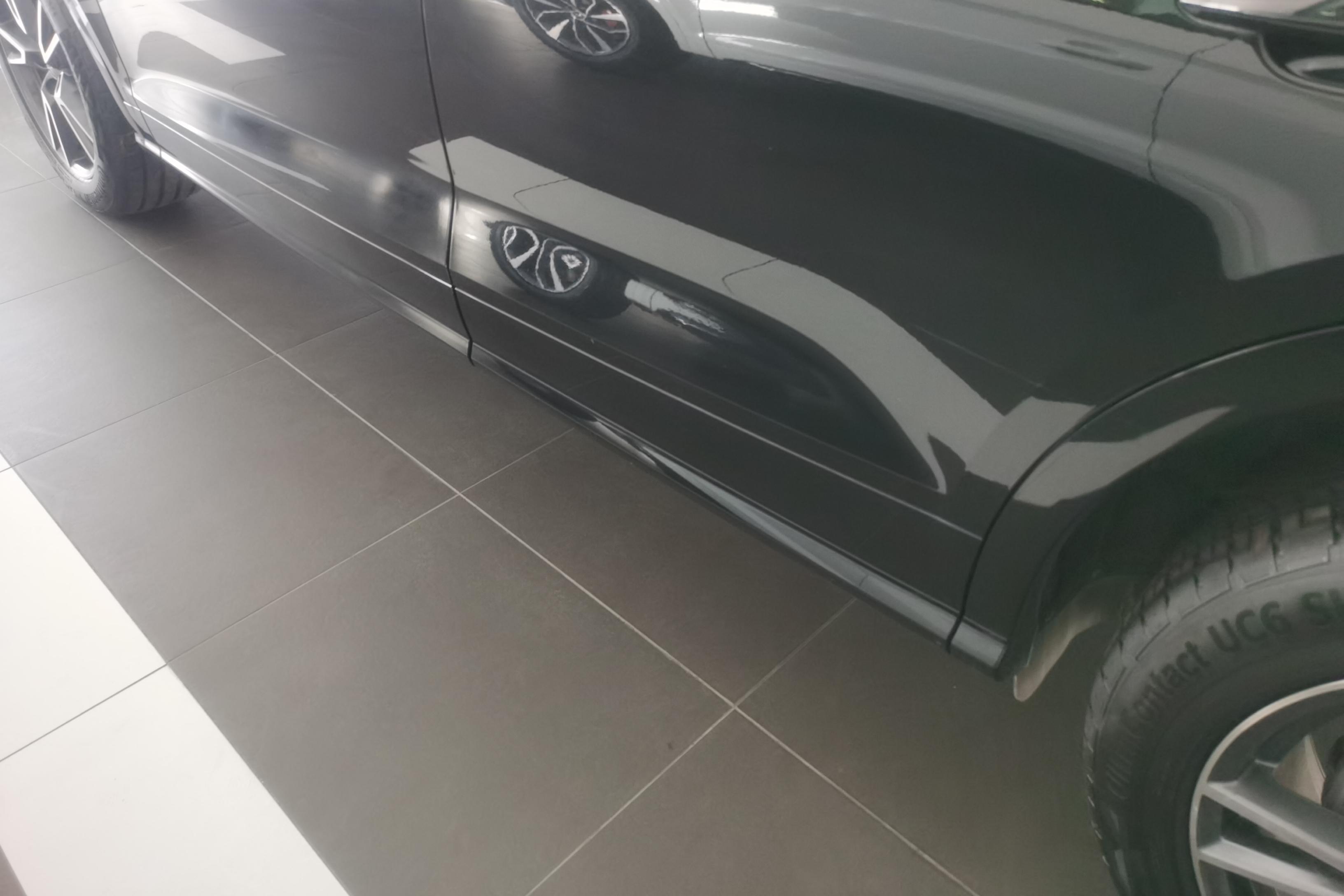 奥迪Q5L 40TFSI 2018款 2.0T 自动 荣享时尚型 (国Ⅴ) 