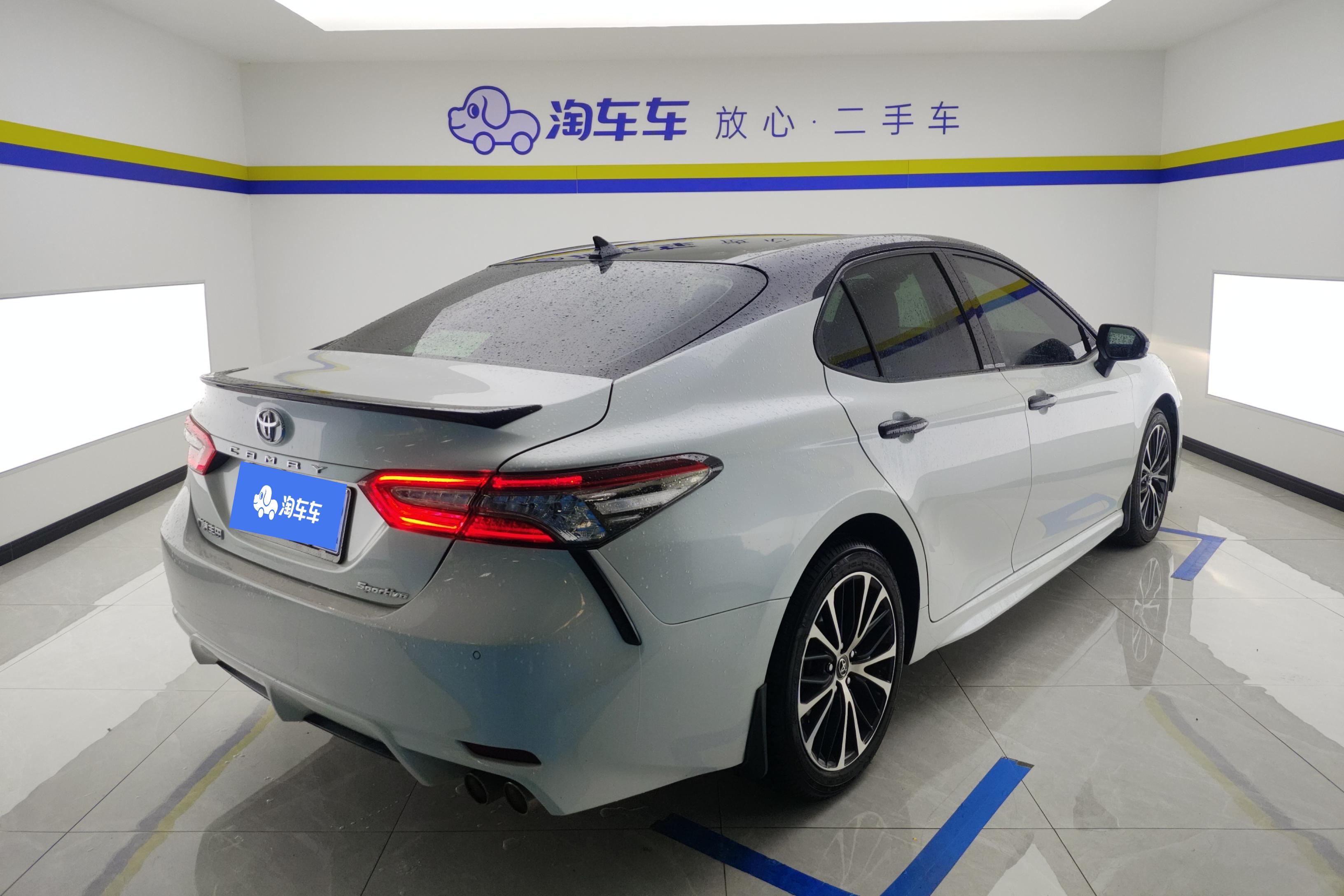 丰田凯美瑞 2019款 2.5L 自动 锋尚版 (国Ⅵ) 