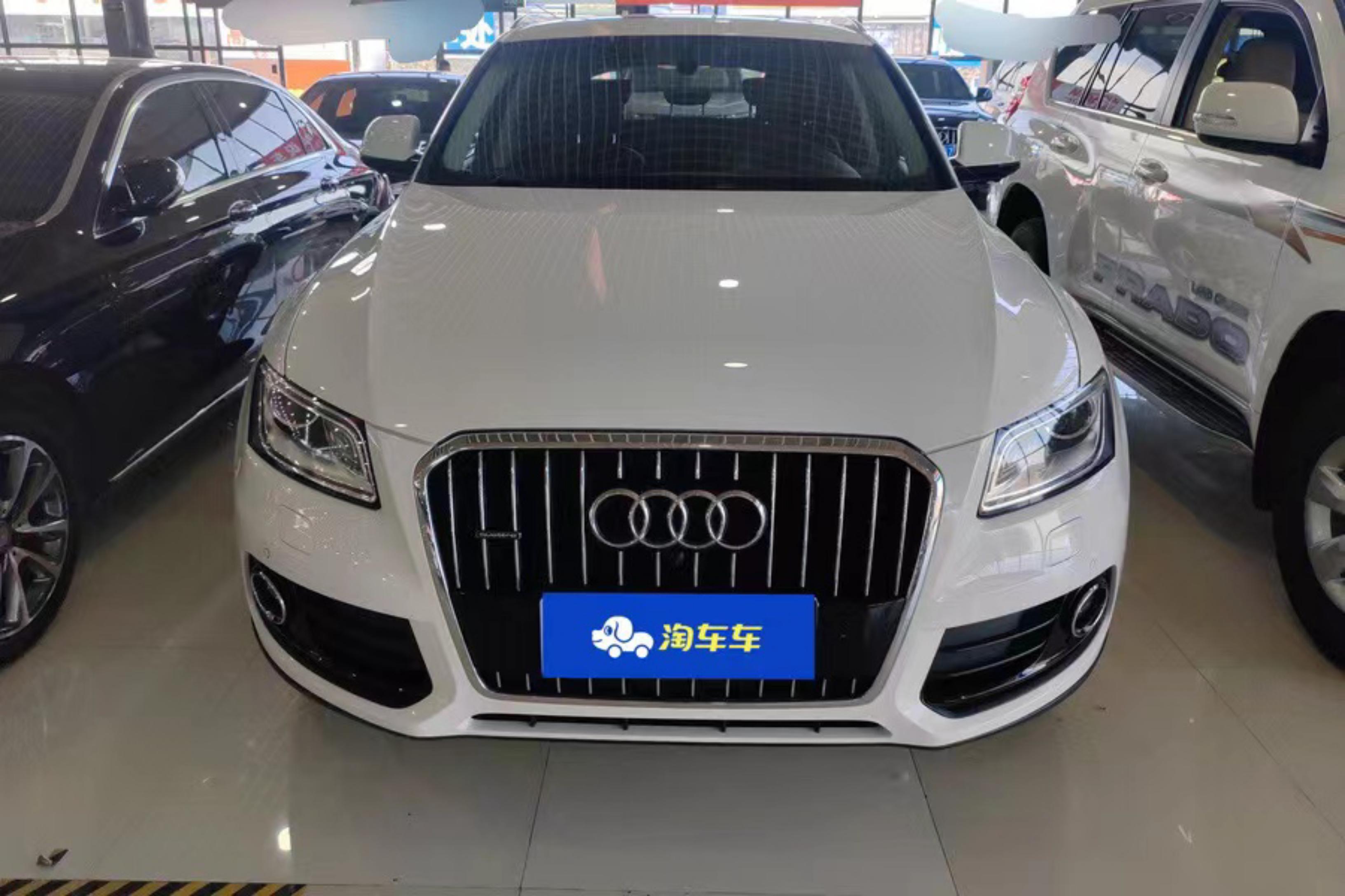 奥迪Q5 2015款 2.0T 自动 四驱 汽油 进取型 (国Ⅴ) 