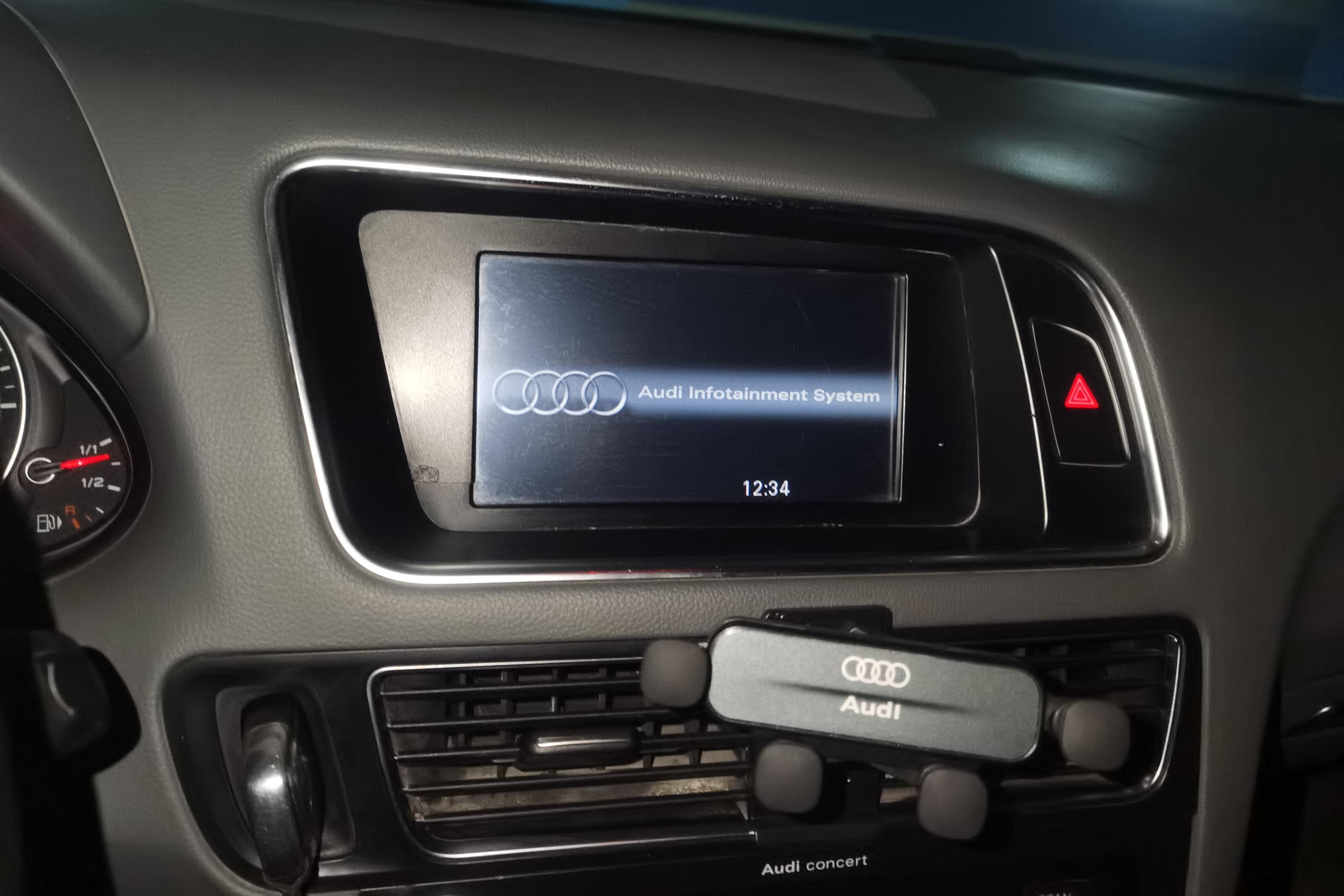 奥迪Q5 2013款 2.0T 自动 四驱 汽油 进取型 (国Ⅳ) 